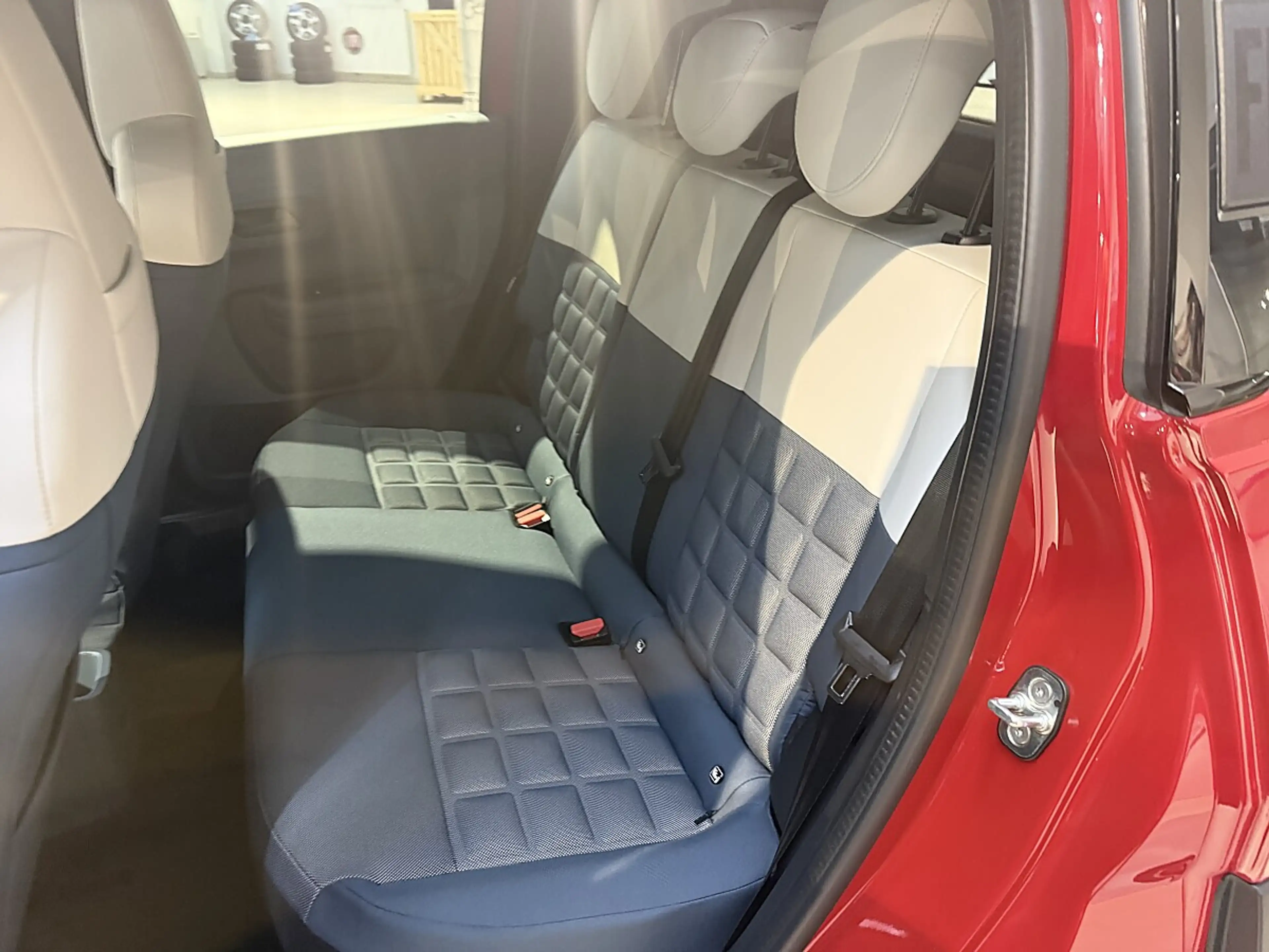 Fiat Grande Panda 1.2 T 100 La Prima — photo 6