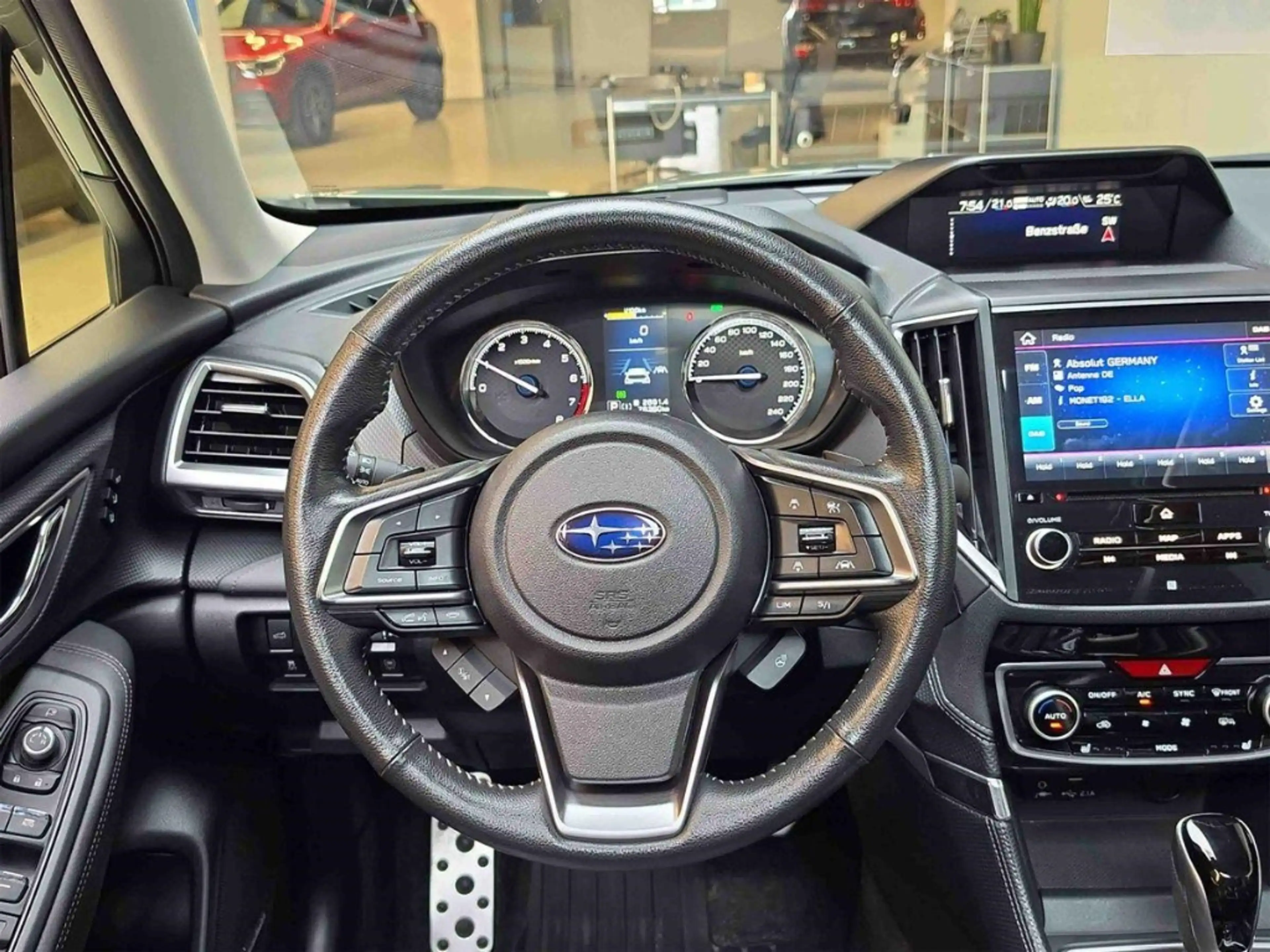 Subaru Forester Platinum in Jasper Green Allrad — photo 8