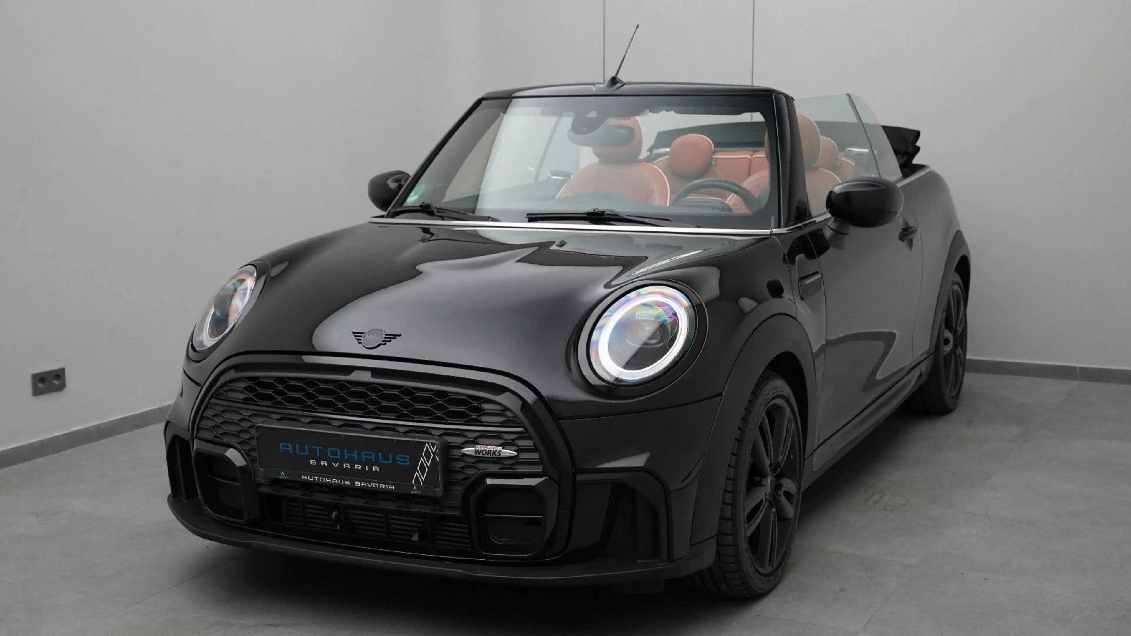 MINI Cooper Cabrio John Cooper Works Trim *NAVI*LED* — photo 2
