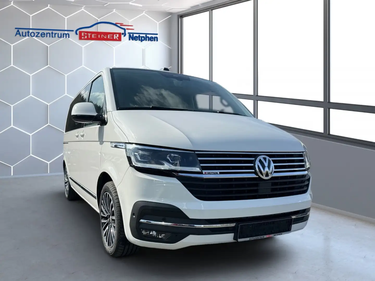 Volkswagen T6.1 Multivan Highline 4Motion DSG Final-Pack Klima Navi Leder Weiß - 2