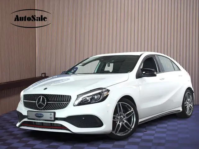 Mercedes-Benz A 250 AMG Sport 218pk CARPLAY LEDER/ALCNTRA CRUISE STOEL