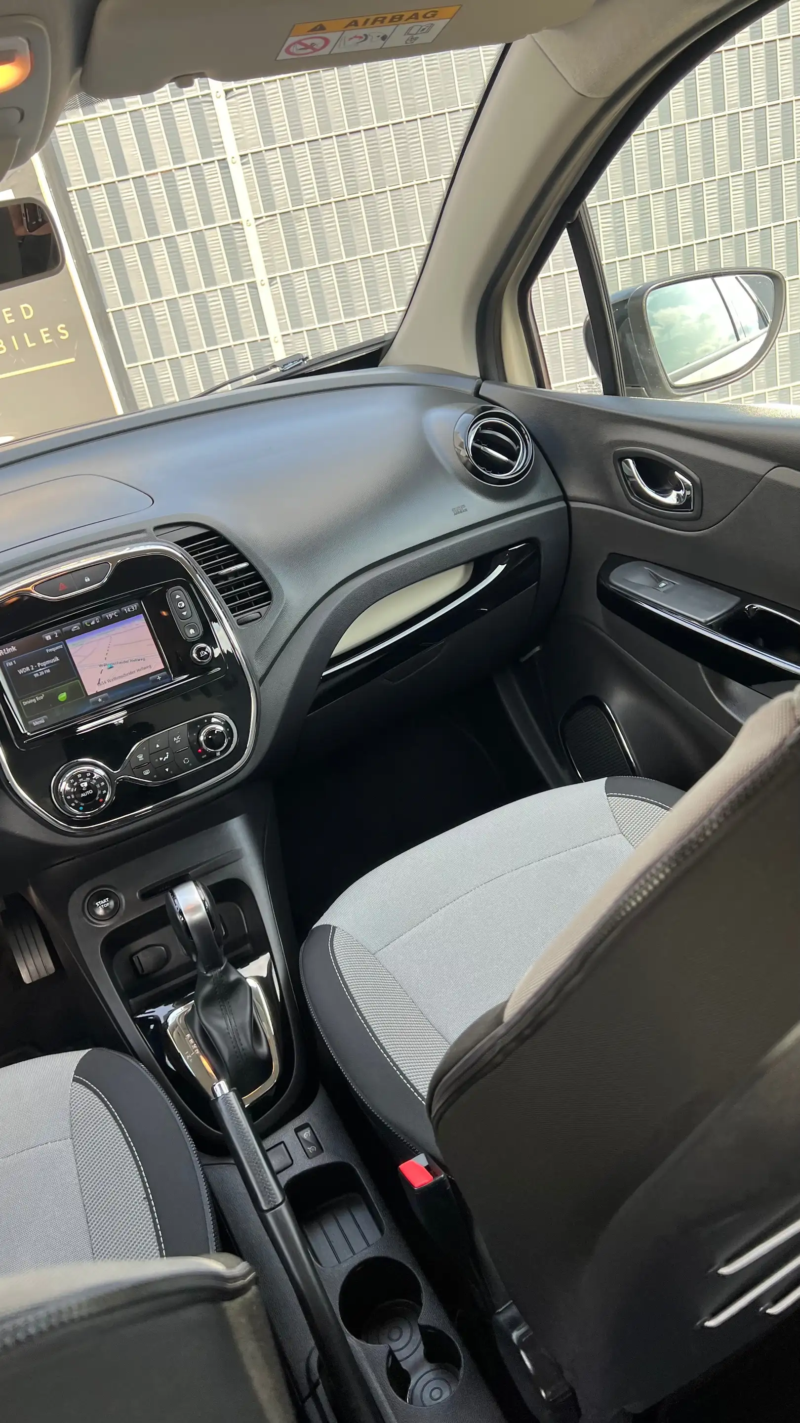 Renault Captur ENERGY TCe 120 EDC Intens/ 1.Hand/ Kamera/Navi — photo 9