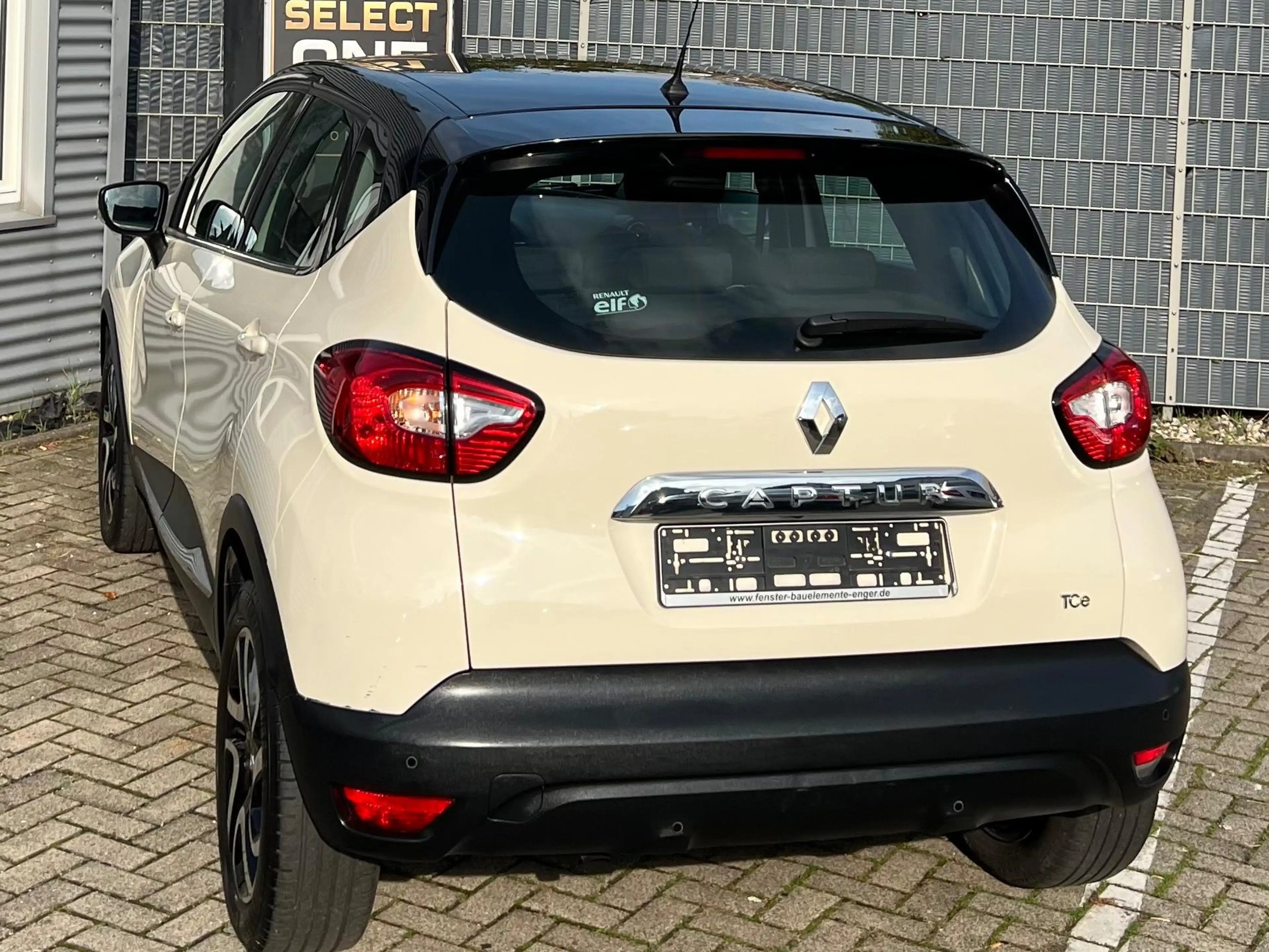 Renault Captur ENERGY TCe 120 EDC Intens/ 1.Hand/ Kamera/Navi — photo 5