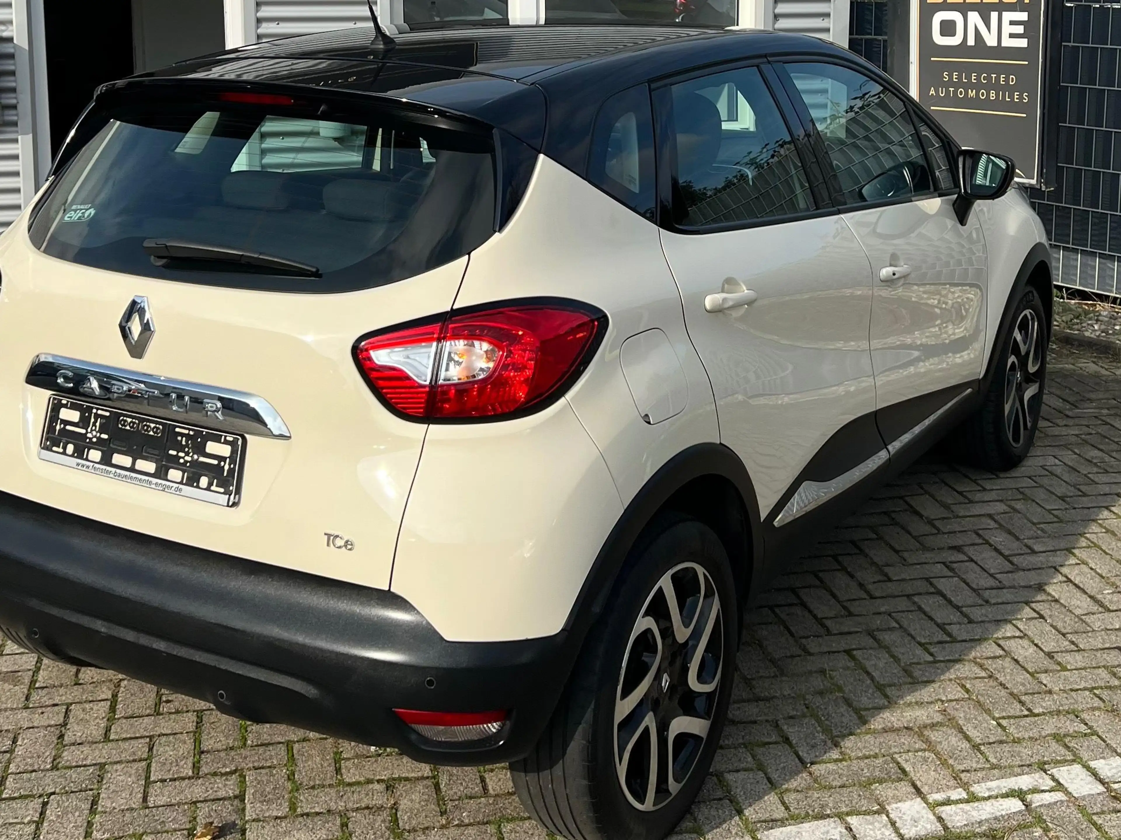 Renault Captur ENERGY TCe 120 EDC Intens/ 1.Hand/ Kamera/Navi — photo 6