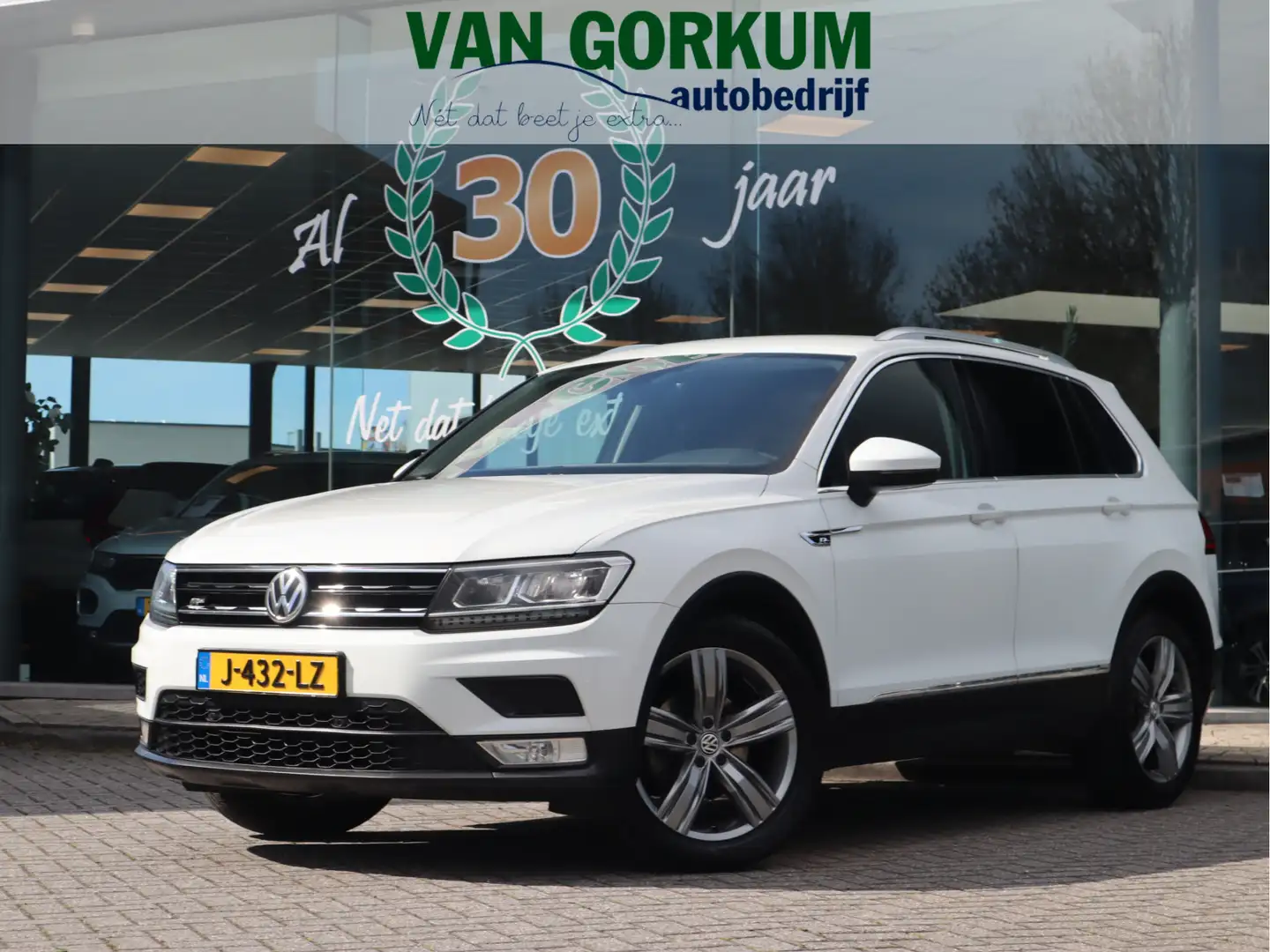 Volkswagen Tiguan 1.4 TSI 150 PK ACT Comfortline Business R / R-Line Wit - 1