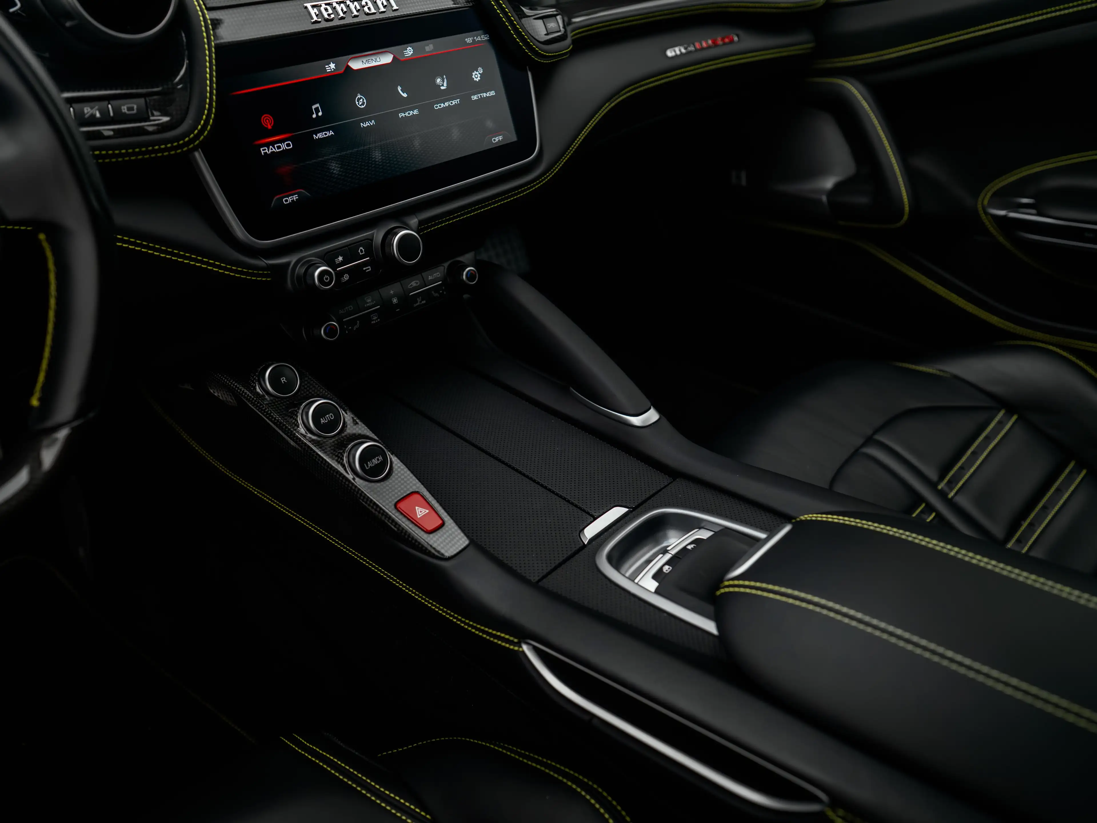 Ferrari GTC4 Lusso GTC4Lusso - FERRARI HAMBURG — photo 17