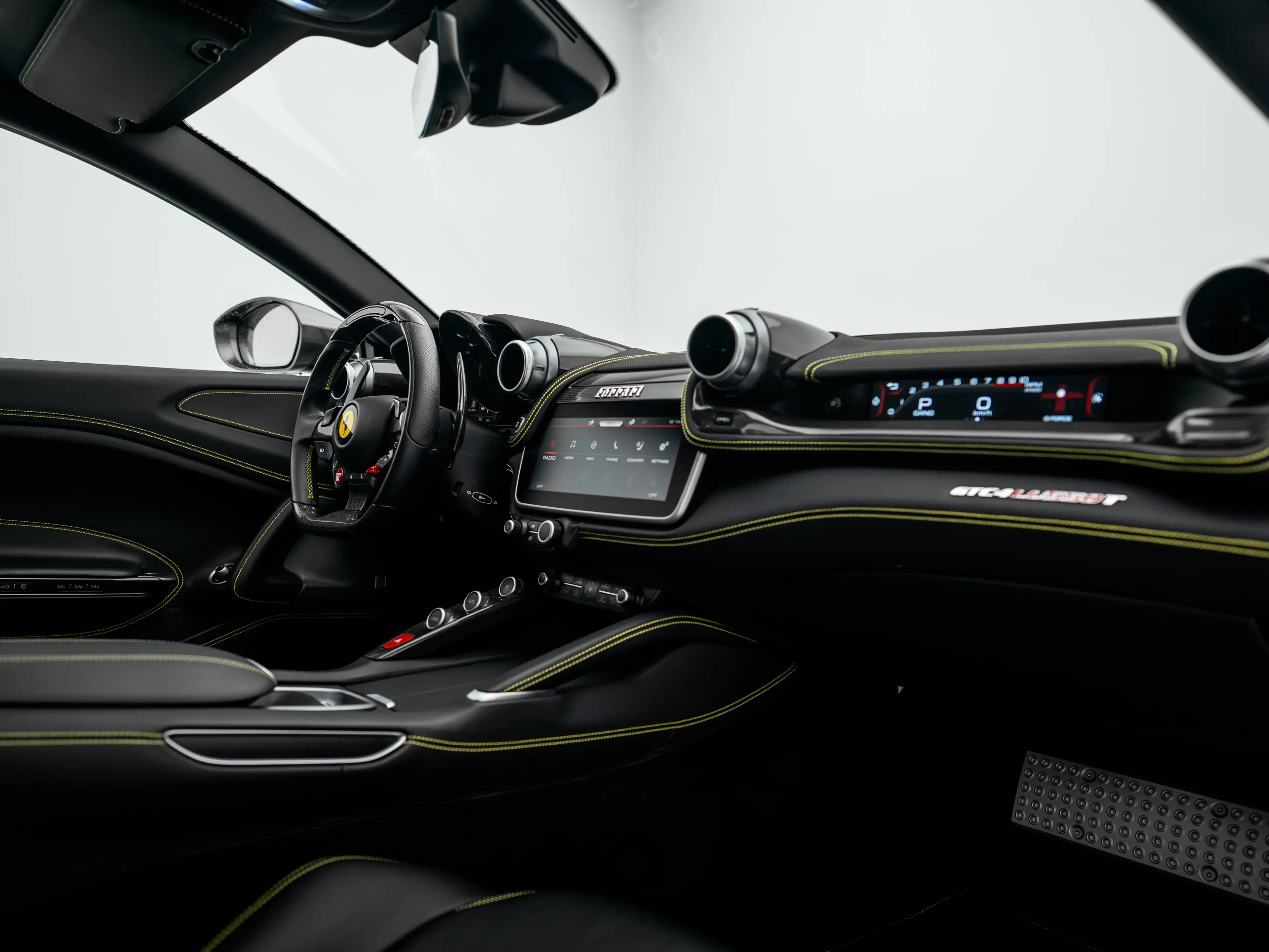 Ferrari GTC4 Lusso GTC4Lusso - FERRARI HAMBURG — photo 22