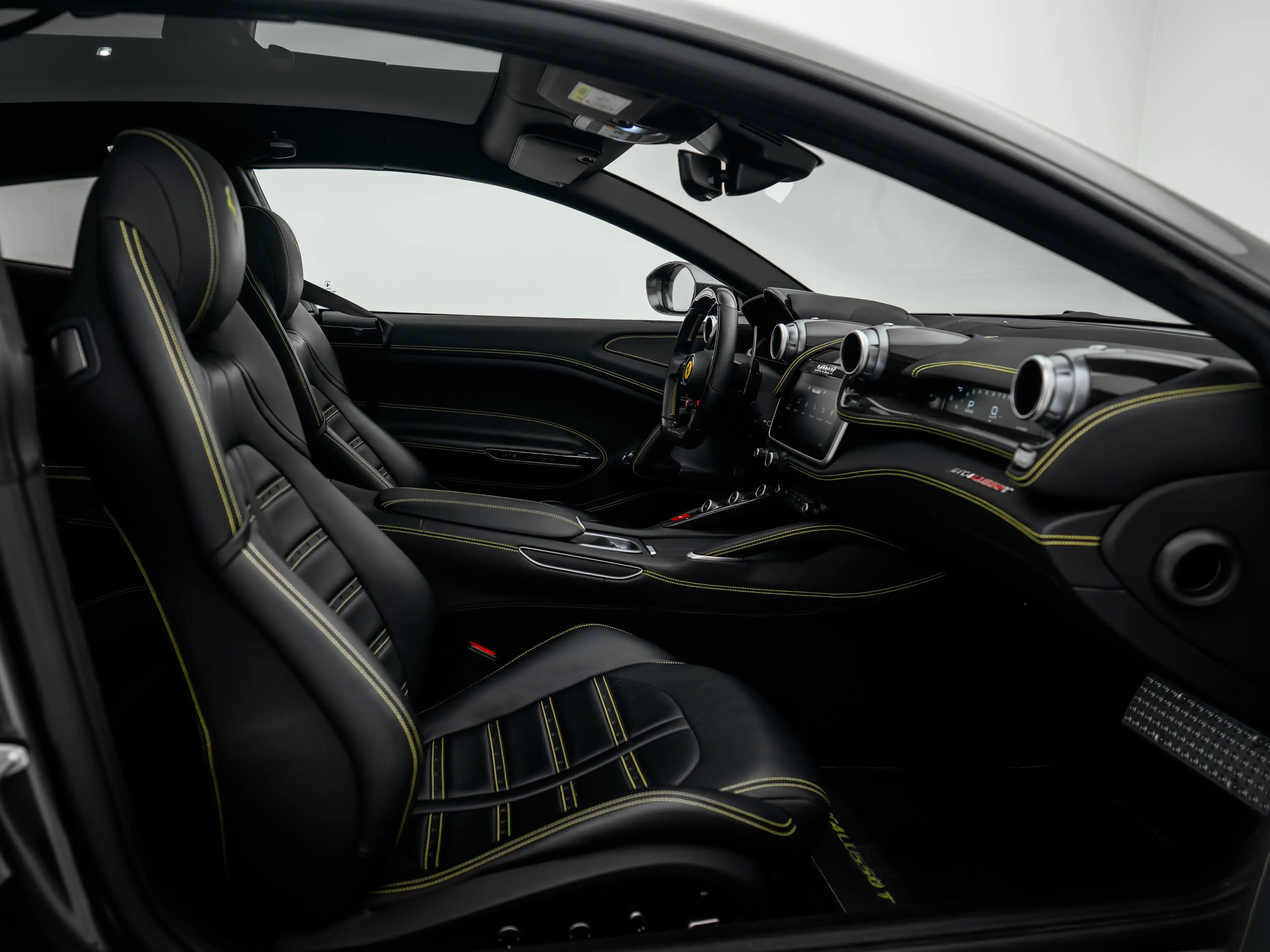 Ferrari GTC4 Lusso GTC4Lusso - FERRARI HAMBURG — photo 21