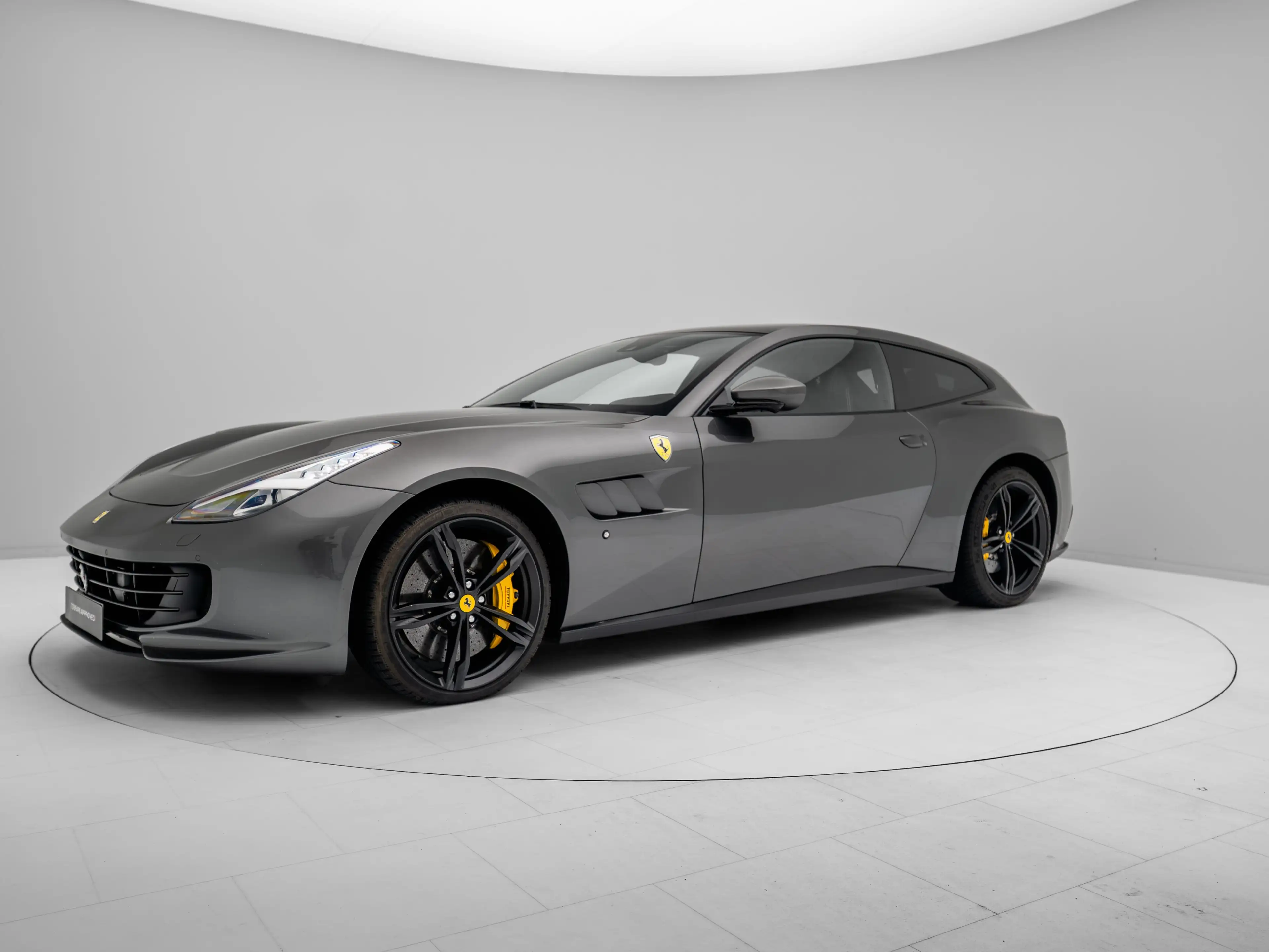 Ferrari GTC4 Lusso GTC4Lusso - FERRARI HAMBURG — photo 9