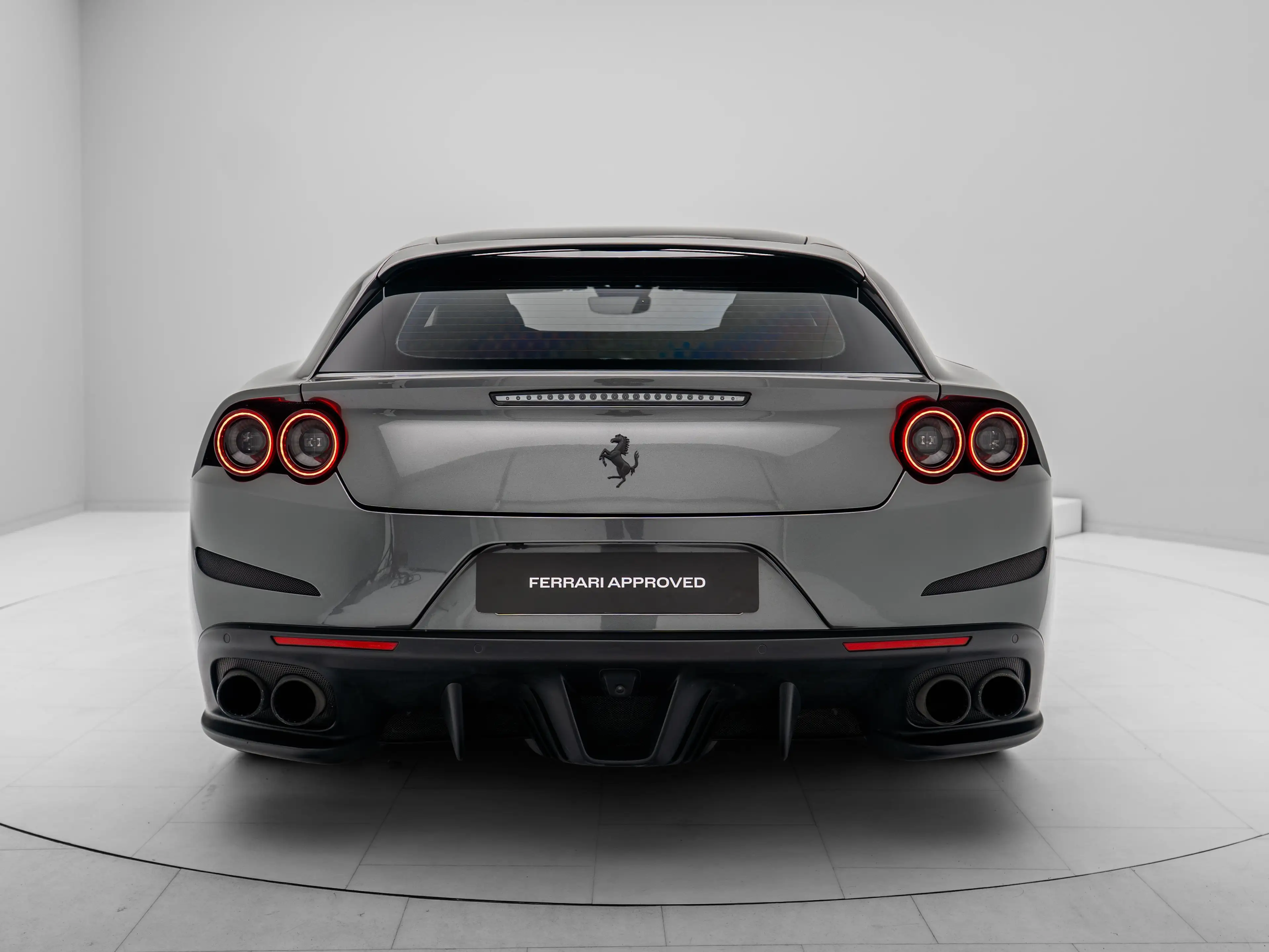 Ferrari GTC4 Lusso GTC4Lusso - FERRARI HAMBURG — photo 6