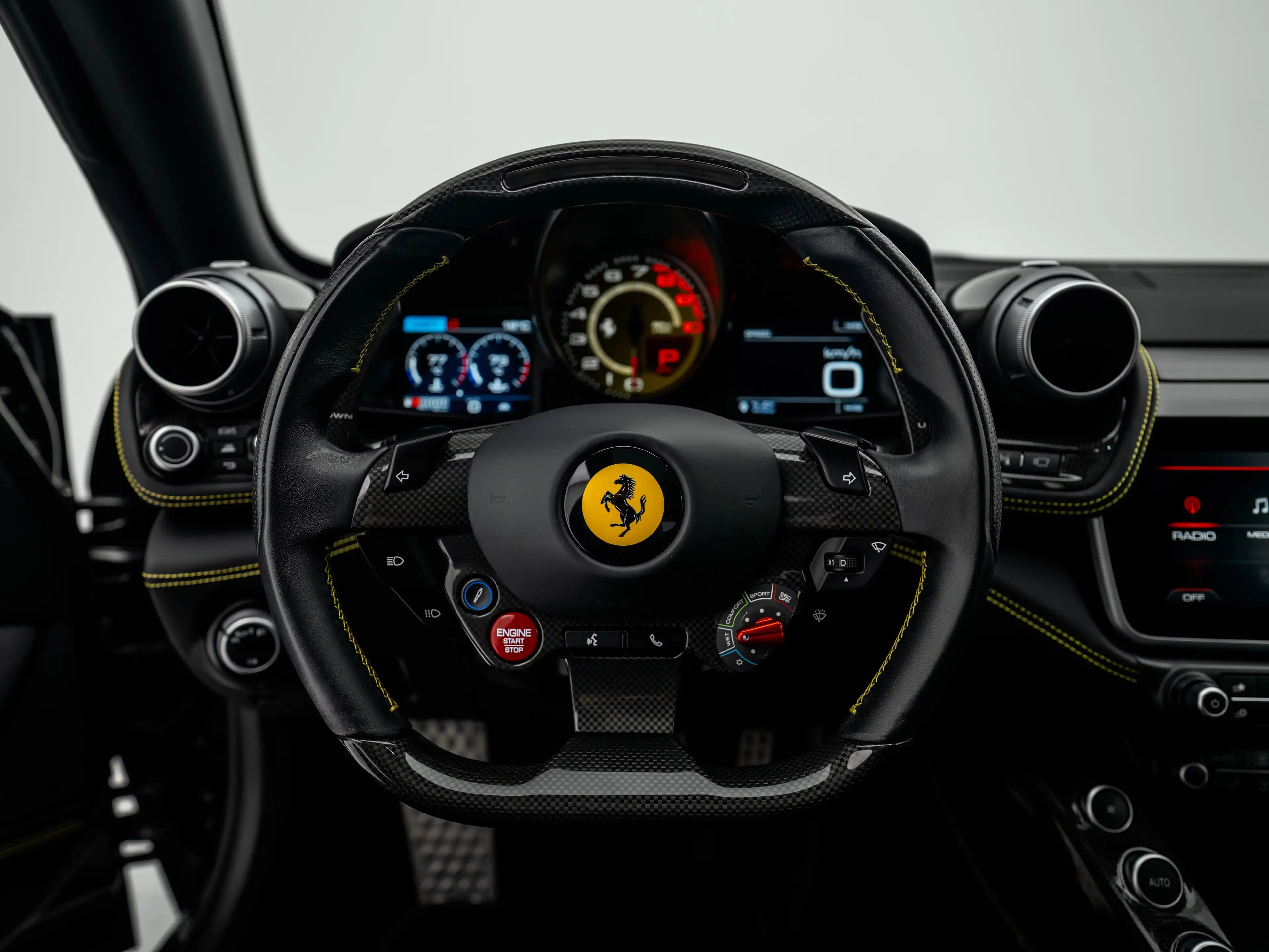 Ferrari GTC4 Lusso GTC4Lusso - FERRARI HAMBURG — photo 14