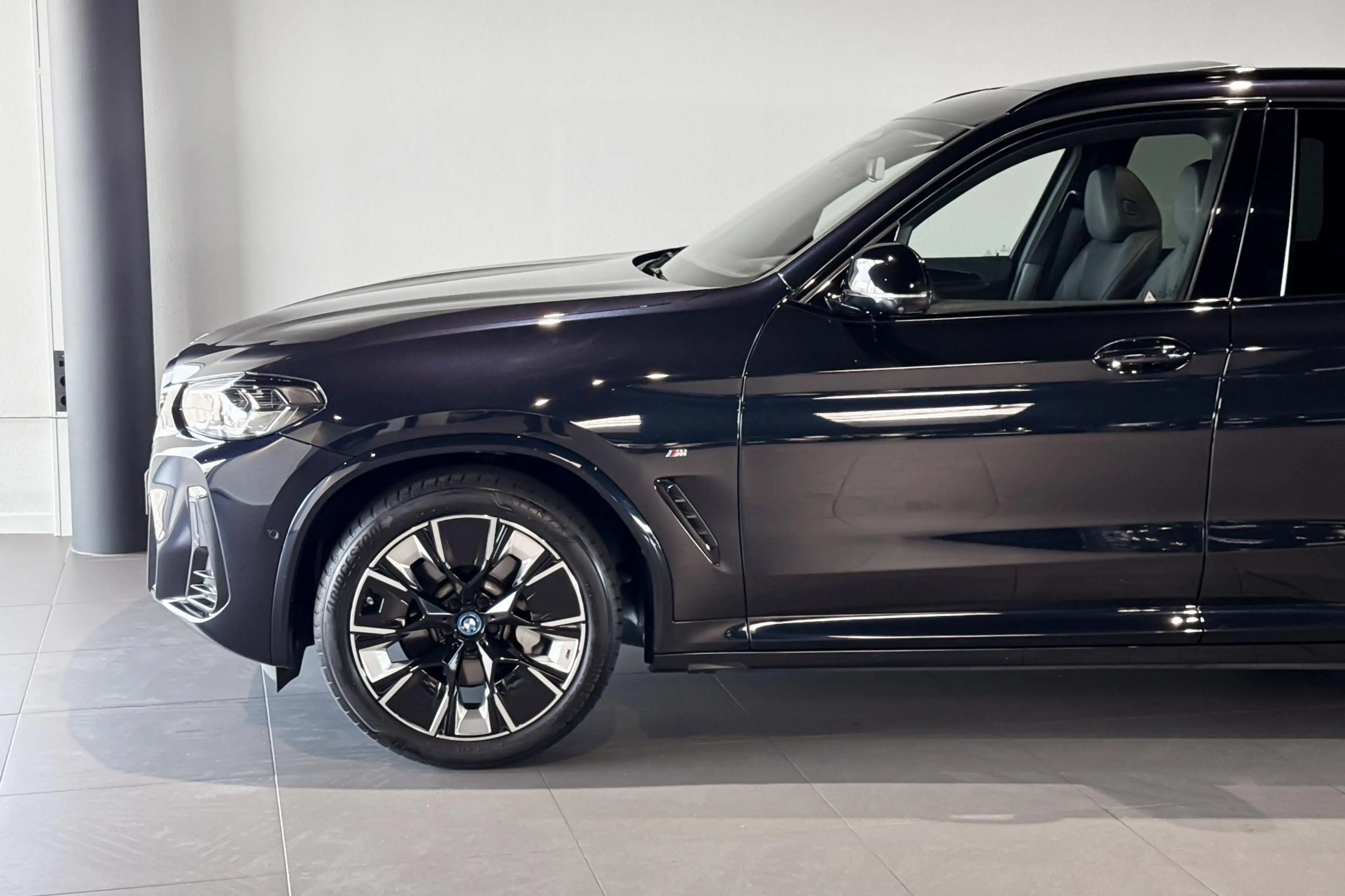 BMW iX3 High Executive Edition 80 kWh | M Sport | Glazen P — photo 4