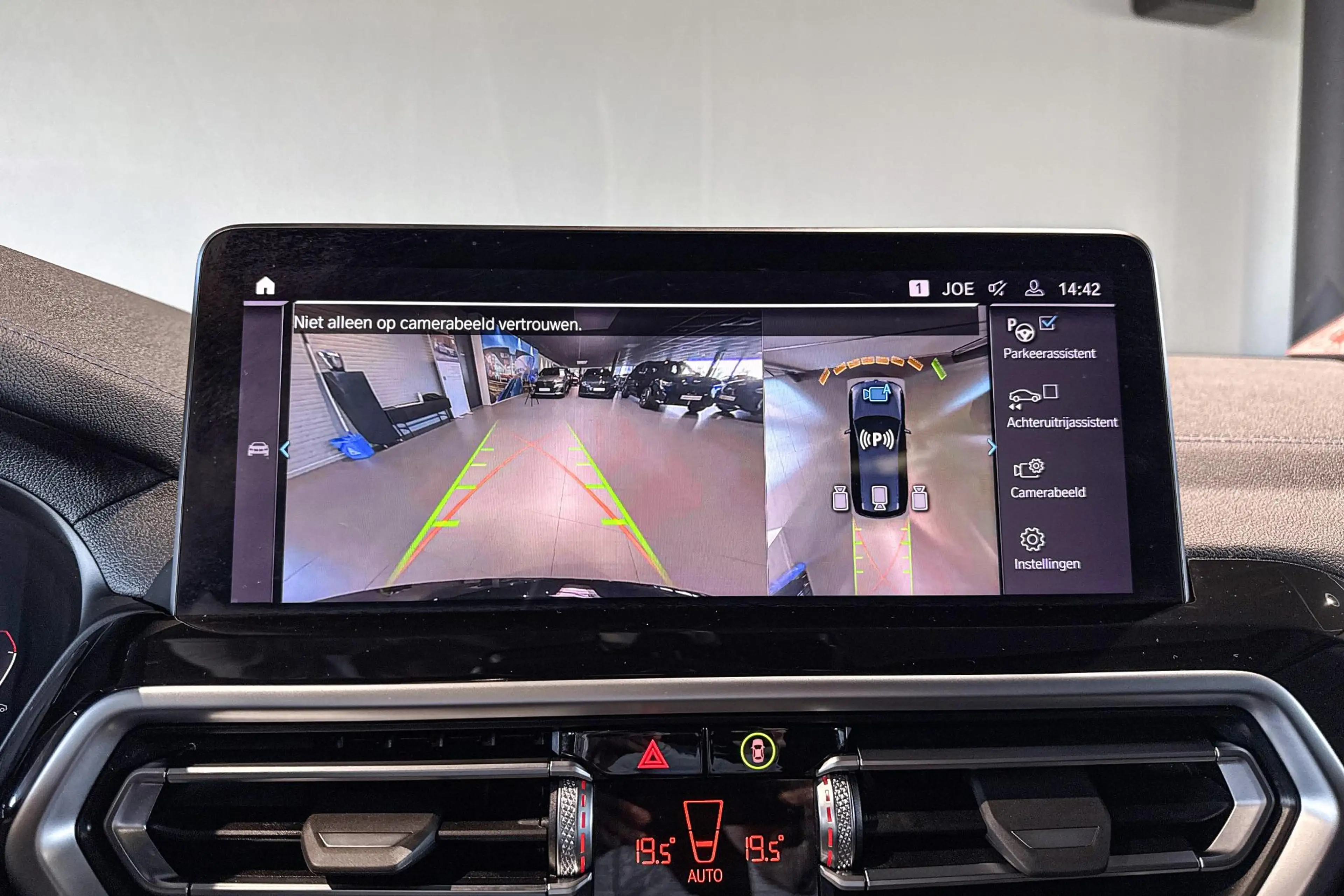 BMW iX3 High Executive Edition 80 kWh | M Sport | Glazen P — photo 15