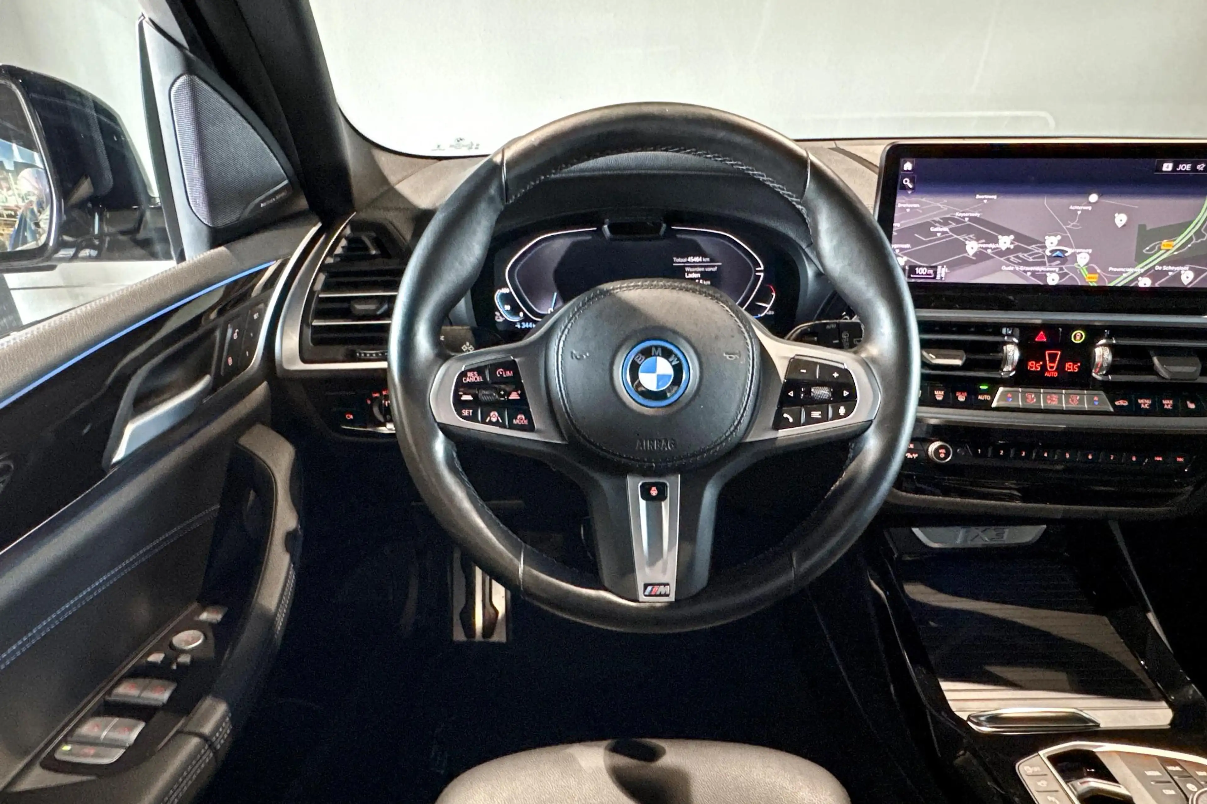 BMW iX3 High Executive Edition 80 kWh | M Sport | Glazen P — photo 13