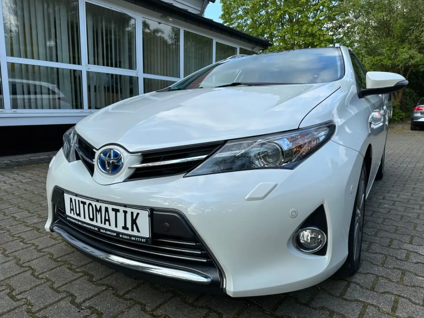 Toyota Auris Hybrid/Panorama/Leder Grau/ Weiß - 1