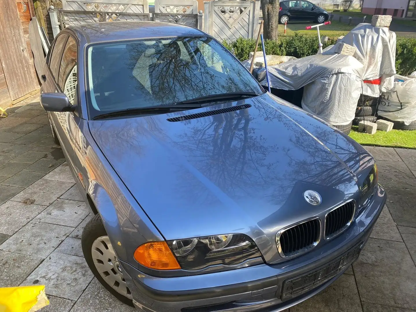 BMW 318 318i / 137000 Kilometer Blau - 2