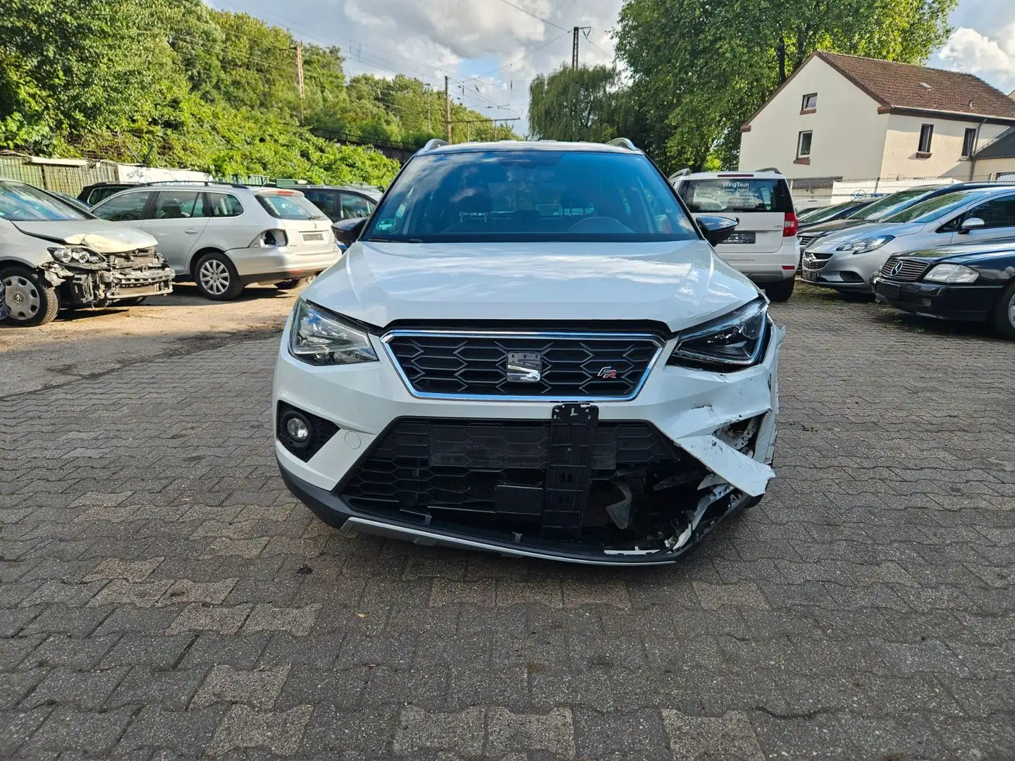 SEAT Arona FR 1.5 110KW LED*NAVI*KAMERA*TOUCH*2.HAND* Bianco - 2