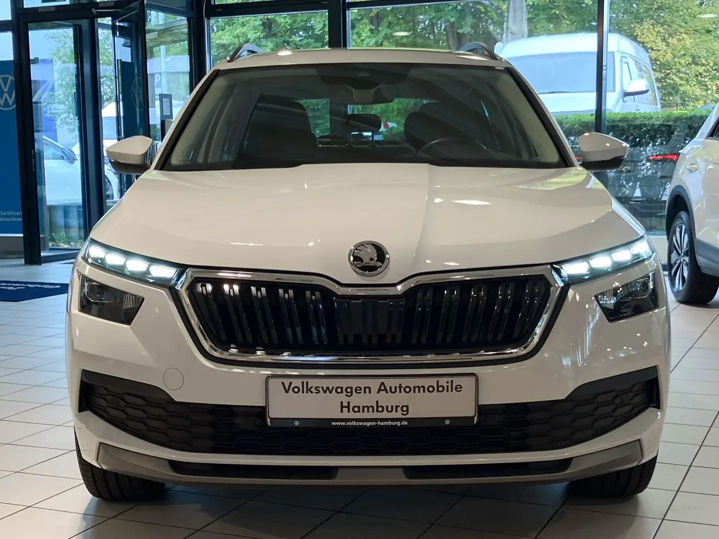 Skoda Kamiq 1.0 TSI Clever DSG Kamera LED Navi Sitzhzg Weiß - 2