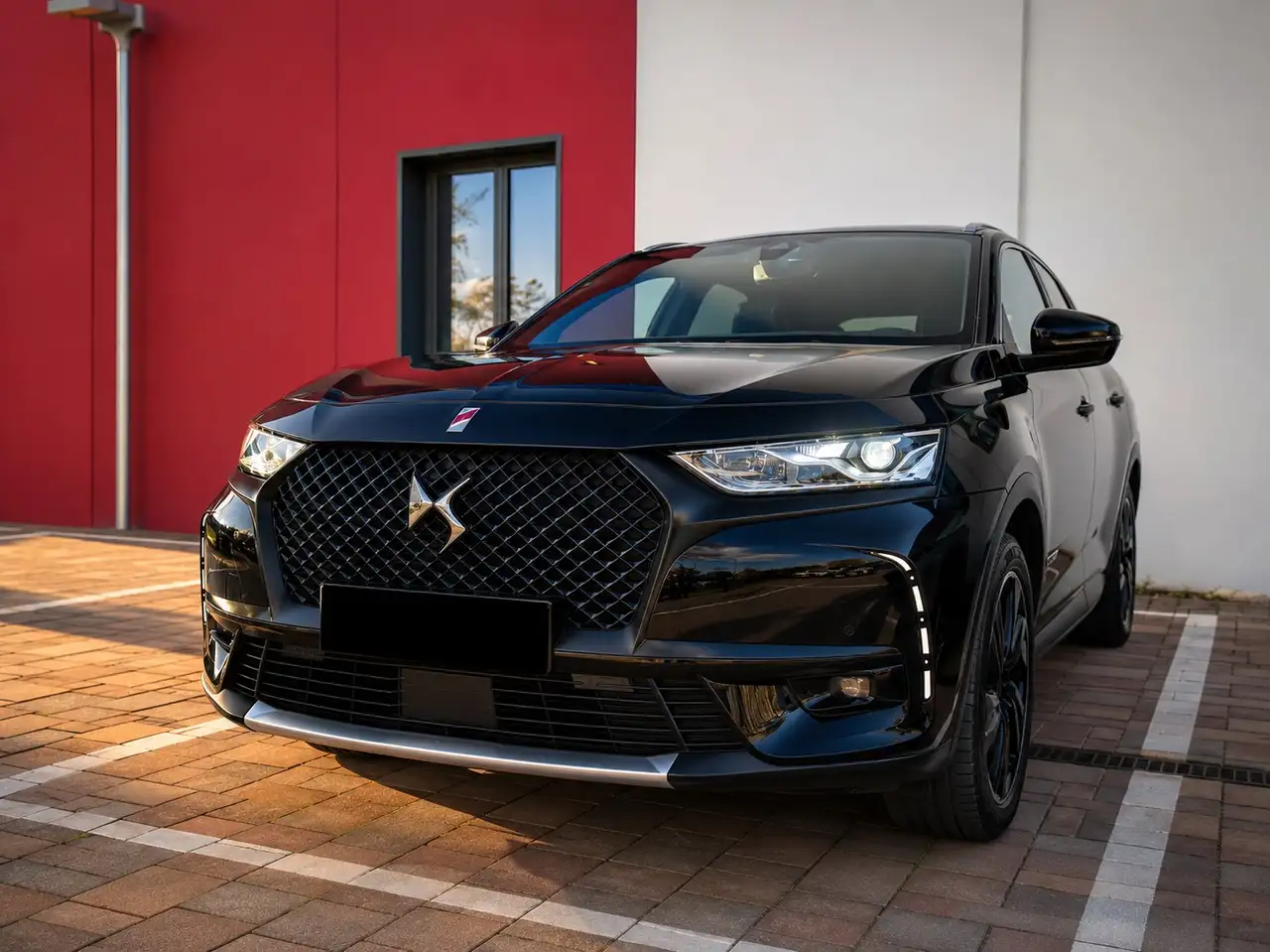 DS Automobiles DS 7 Crossback DS7 1.5 bluehdi So Chic 130cv auto — photo 1 of 5