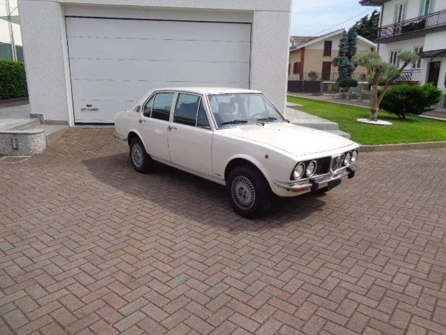 Alfa Romeo Alfetta 1.6 Bianco - 1