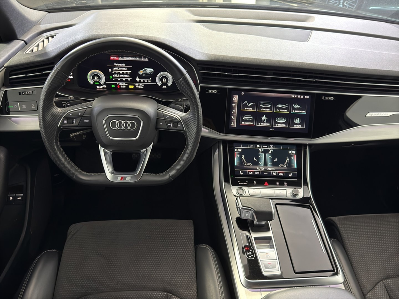 Audi Q7 60 TFSI e quattro S line — photo 7