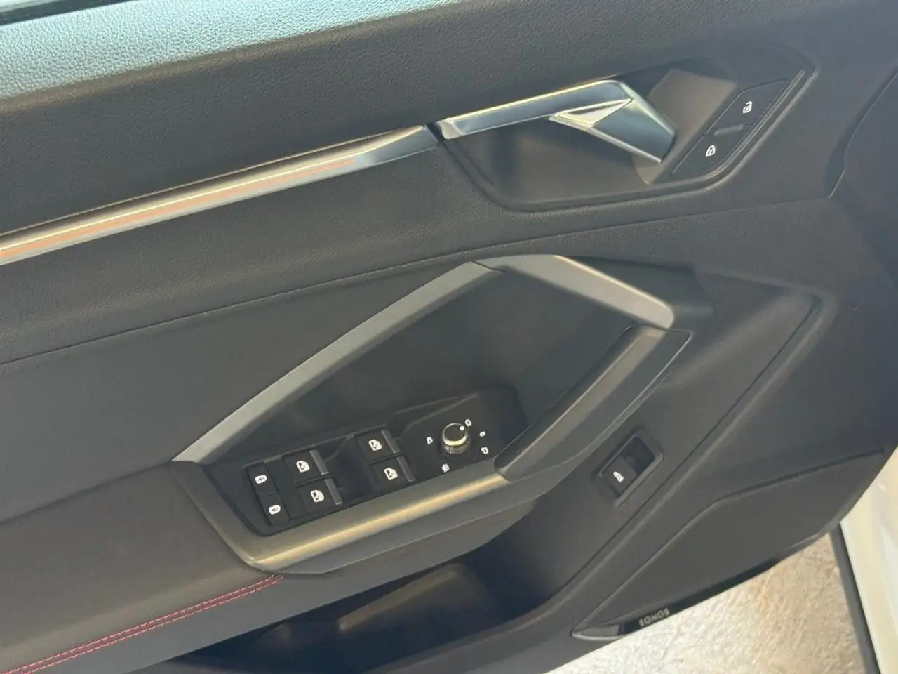 2022 Audi Q3 SPB 40 TDI quattro S tronic S line edition, photograph 6