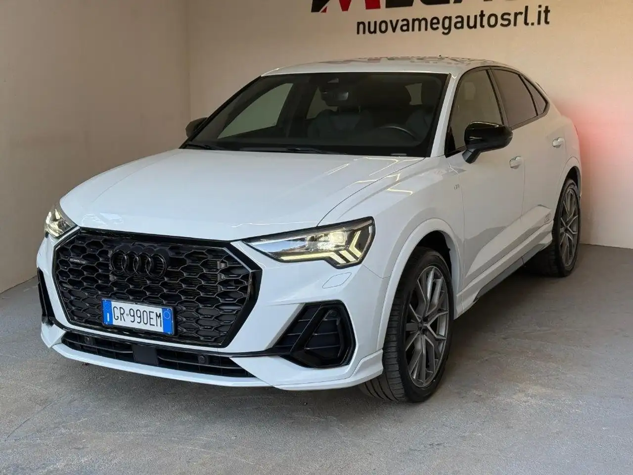 2022 Audi Q3 SPB 40 TDI quattro S tronic S line edition, photograph 4
