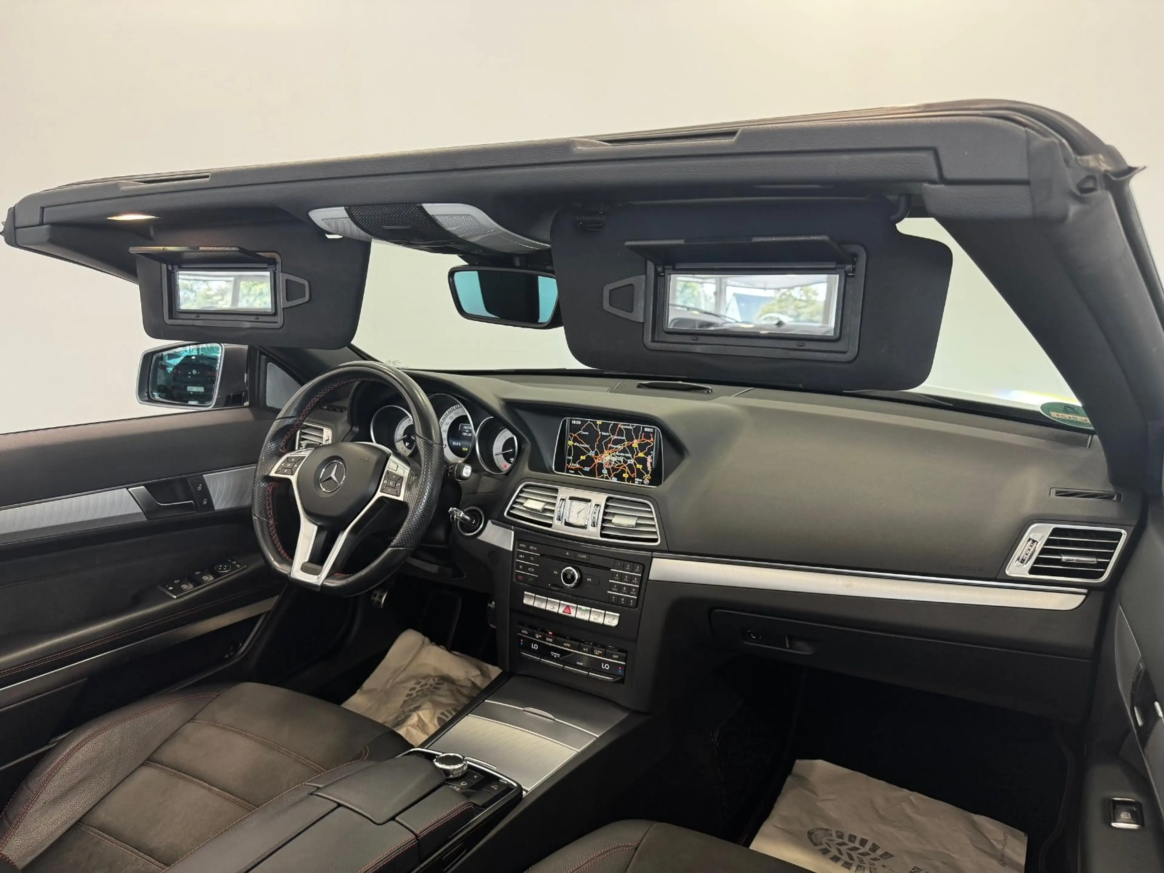 Mercedes-Benz E 350 d Cabrio BlueTec AMG-LINE|360|LED|AIRSC|H&k — photo 2