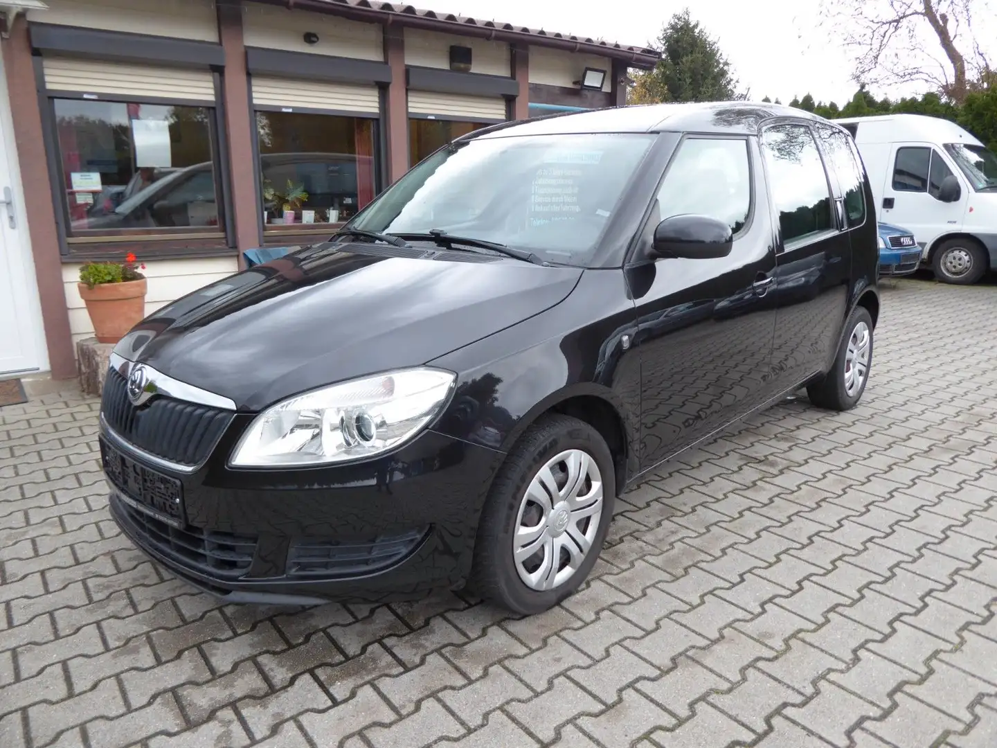Skoda Roomster Ambition Klima/HU neu Schwarz - 1