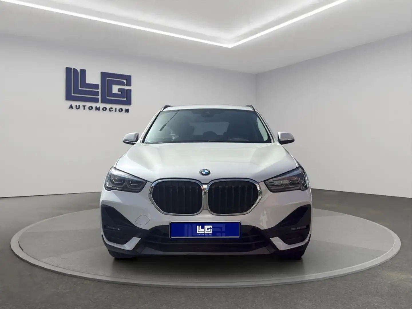 BMW X1 sDrive 18dA Business Blanco - 2