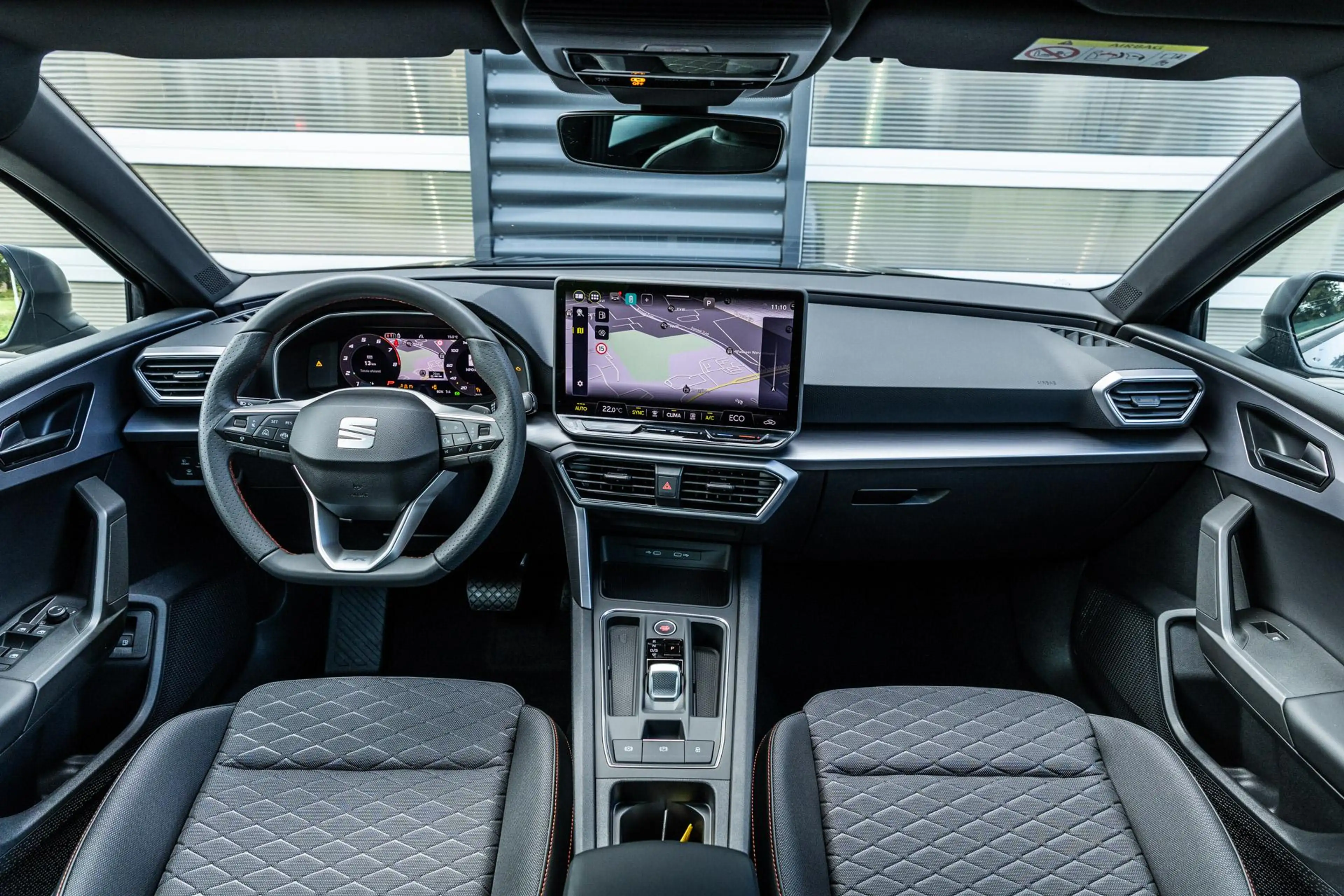 SEAT Leon e-Hybrid Sportstourer 1.5 TSI 204pk DSG FR Business | Velge — photo 5