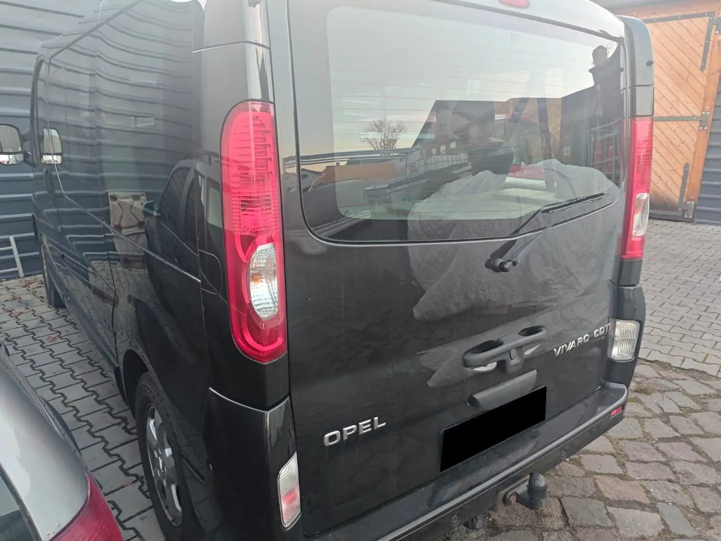 Opel Vivaro Kombi Tour Cosmo 2,0 Turbo Schwarz - 1