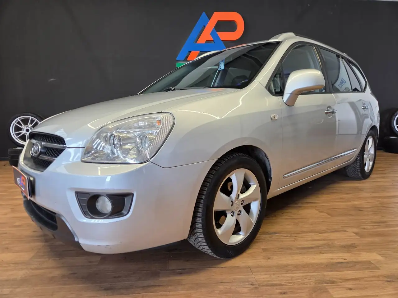 Kia Carens