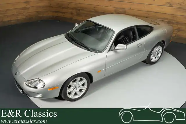 Jaguar XK8 Coupé | 2000