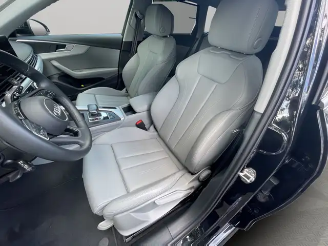 Audi A4 view 11