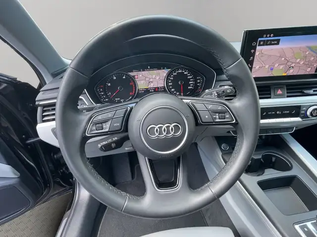 Audi A4 view 12