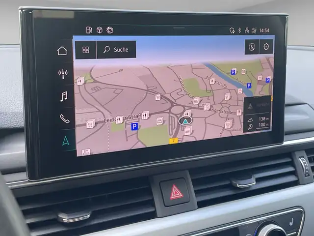 Audi A4 view 14