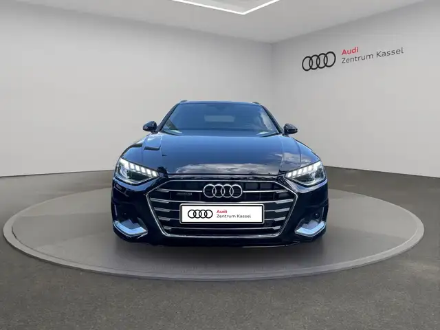 Audi A4 view 10