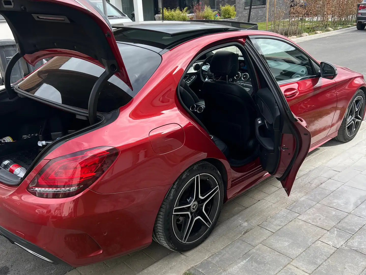 Mercedes-Benz C 220 C 220 d 9G-TRONIC AMG Line Red - 1