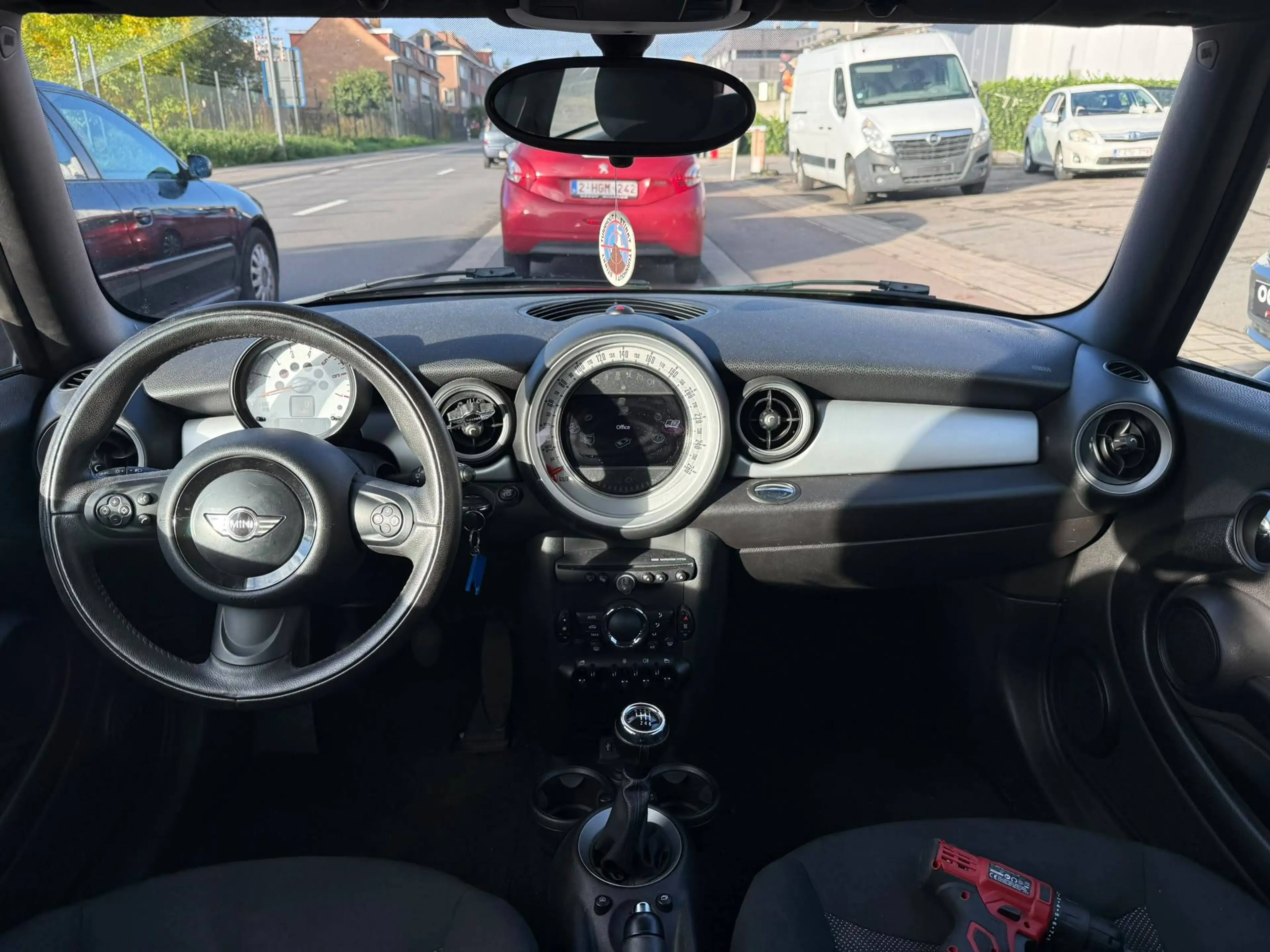 MINI Cooper D Mini 1.6 D Cooper DPF — photo 14