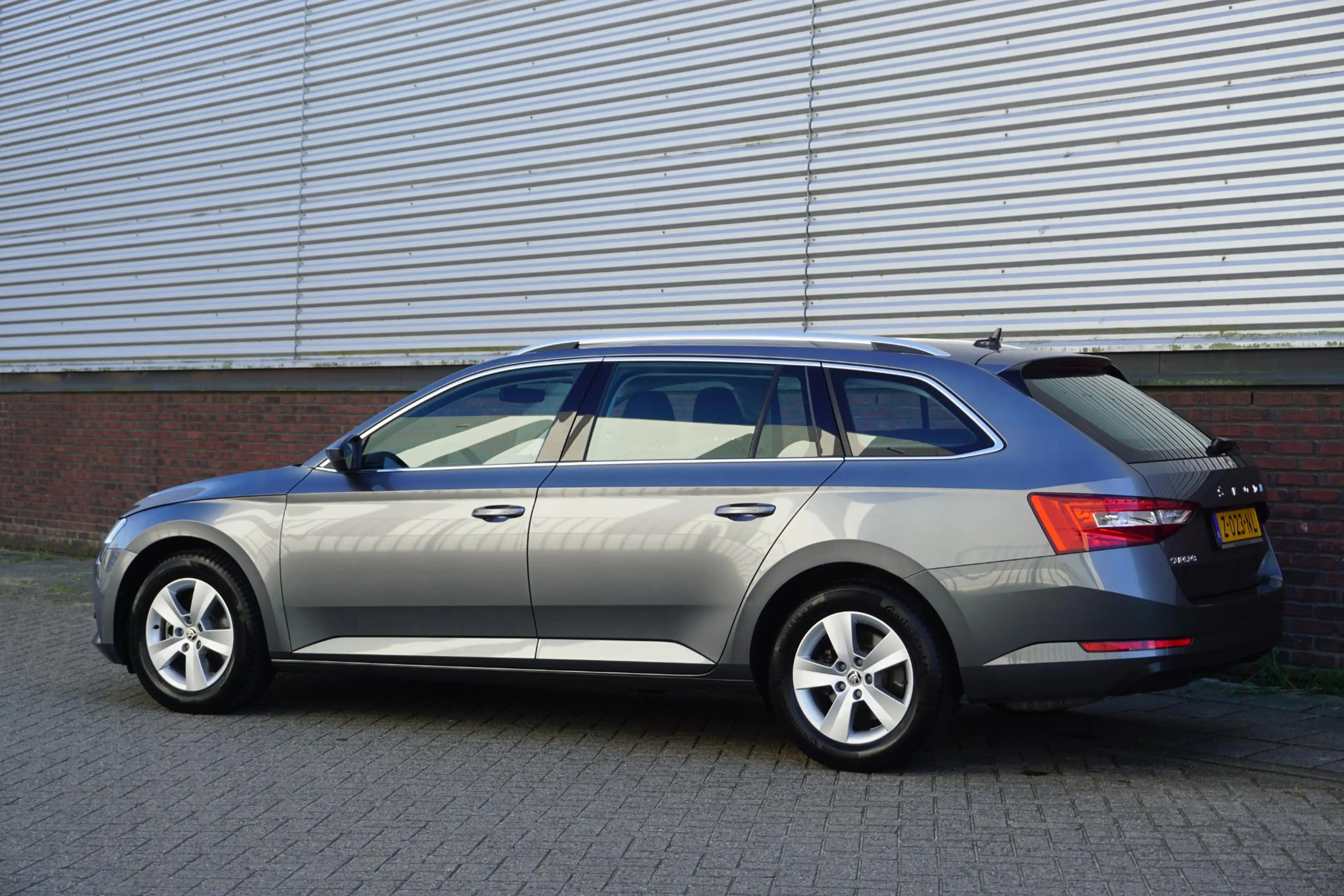 Skoda Superb Combi 1.5 TSI ACT Business Edition/All-Seasonbande — photo 4