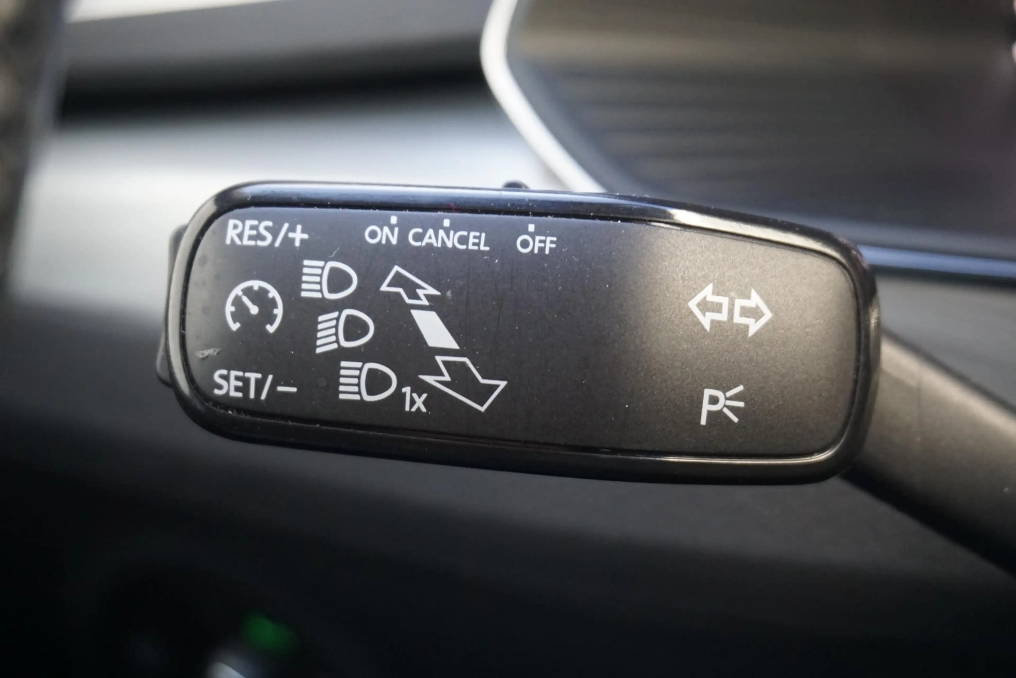 Skoda Superb Combi 1.5 TSI ACT Business Edition/All-Seasonbande — photo 15