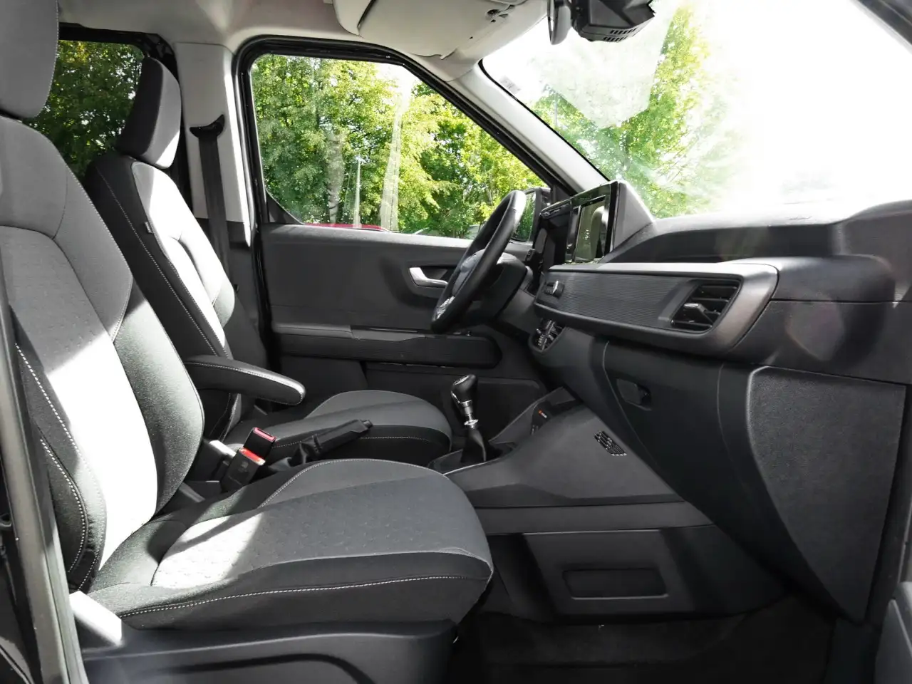 Ford Tourneo Courier Titanium 1.0 EB Klimaauto+Kamera Klima Navi 4