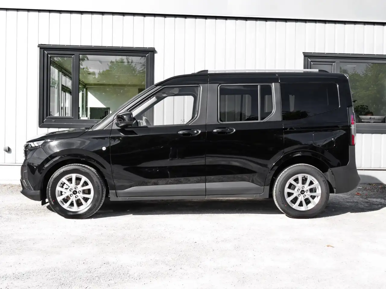 Ford Tourneo Courier Titanium 1.0 EB Klimaauto+Kamera Klima Navi 2