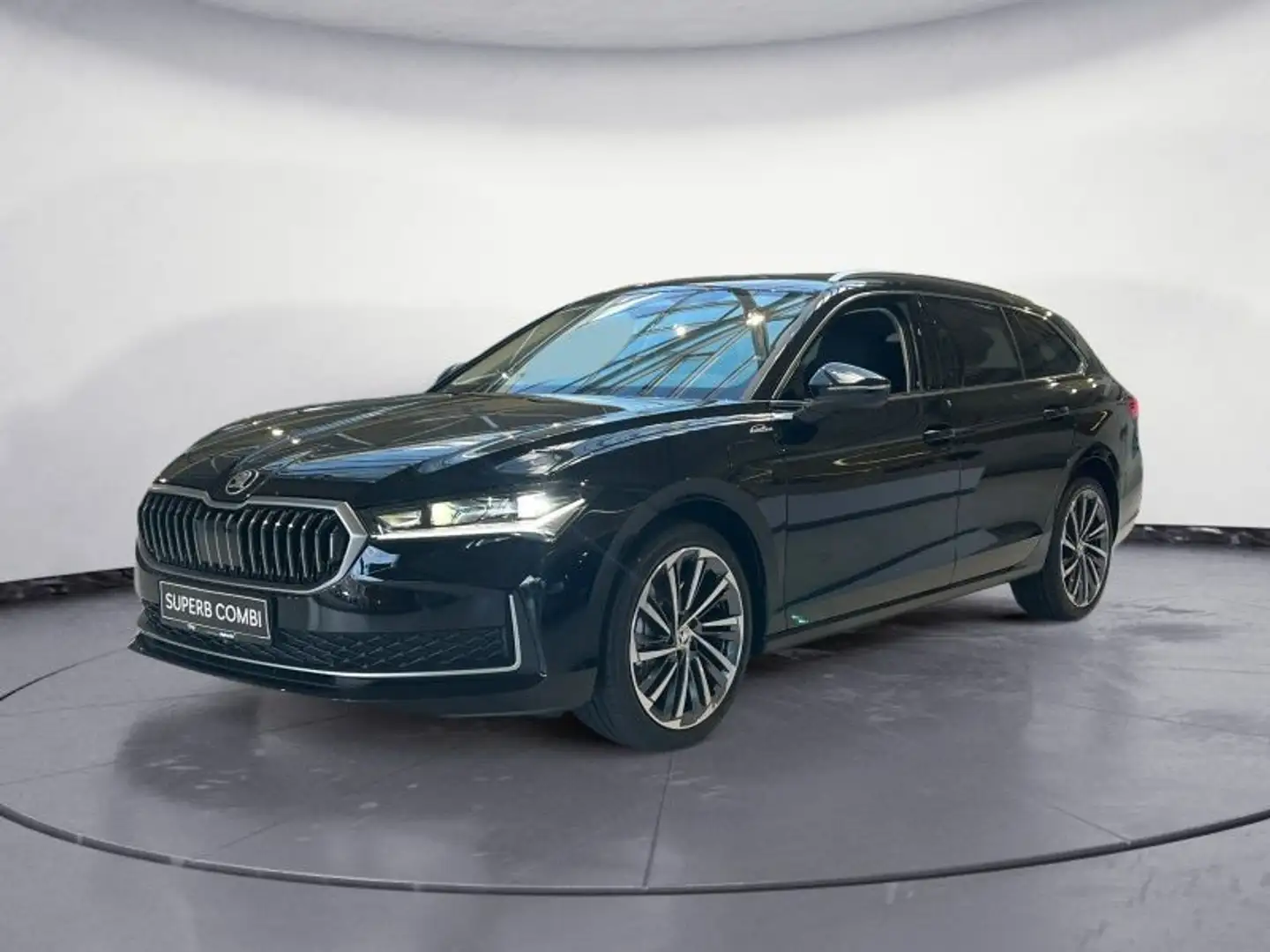 Skoda Superb Combi L&K 1,5 TSI iV 6-Gang automat. Schwarz - 2