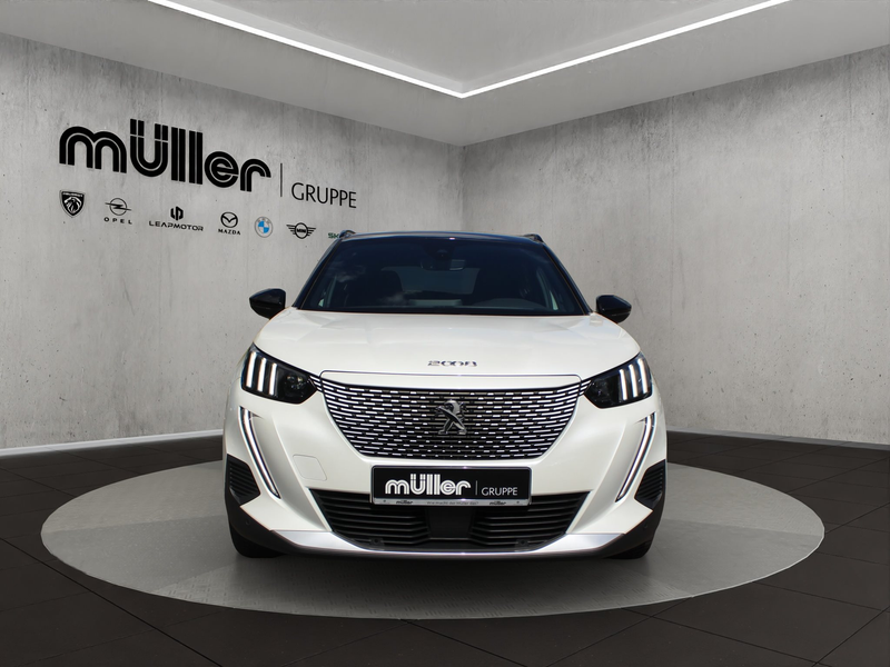Peugeot e-2008 GT — photo 3