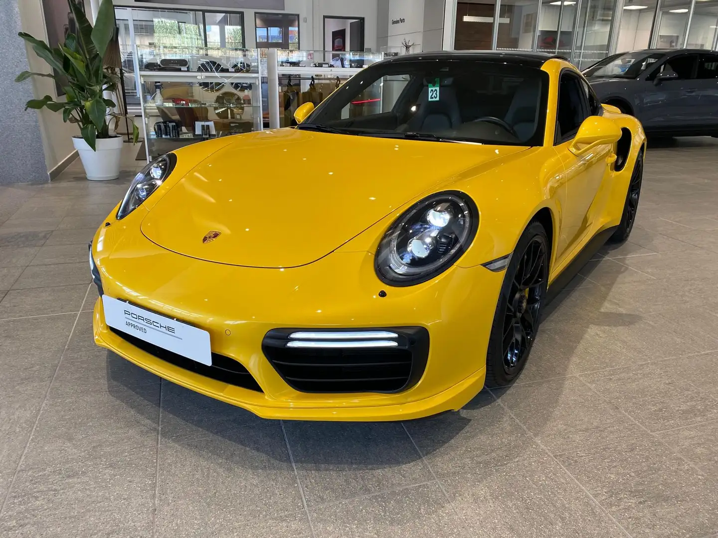 Porsche 991 911 3.8 Turbo S Coupé - Visibile su appuntamento Giallo - 1