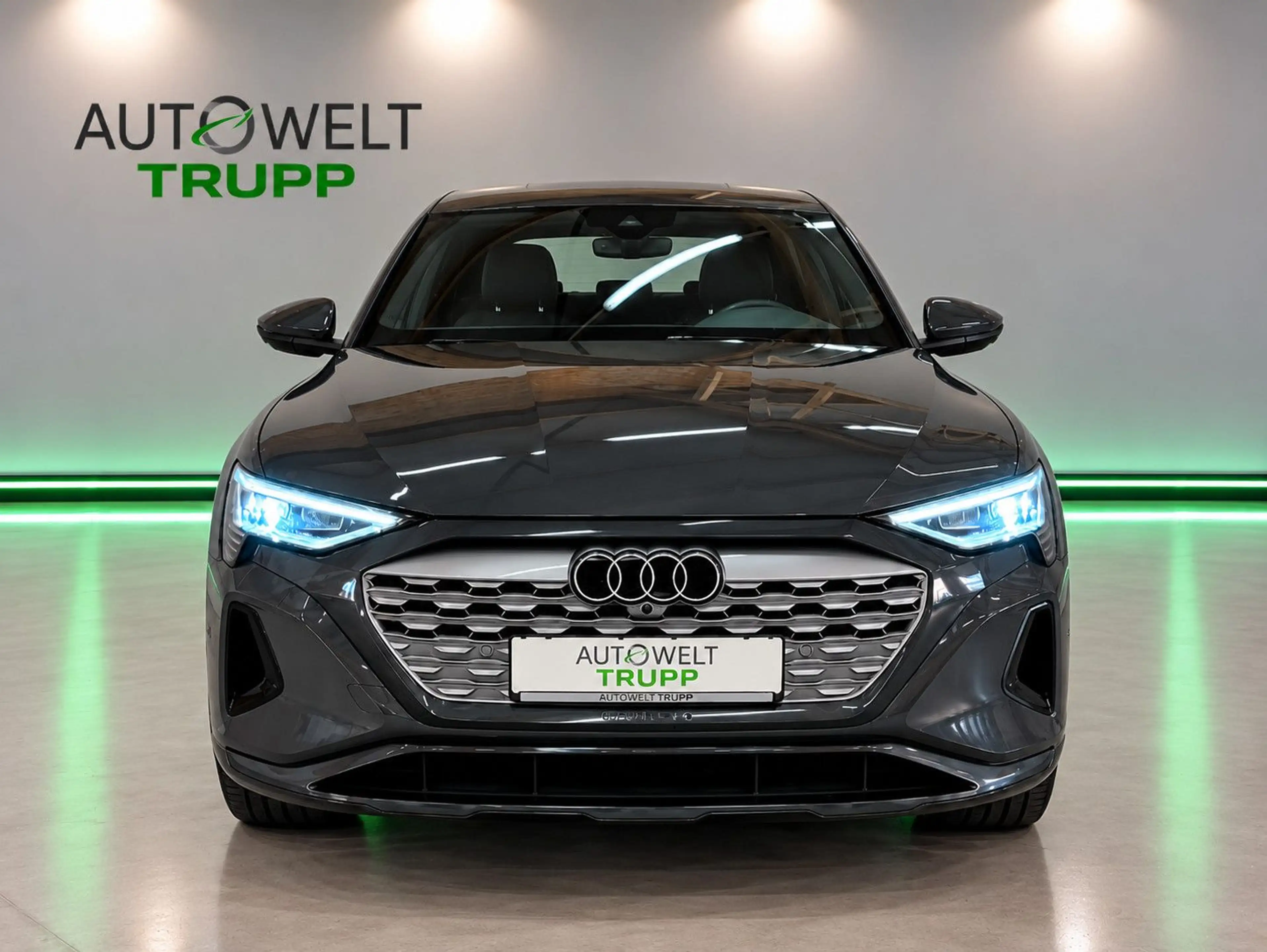 Audi Q8 e-tron quattro SOH100%/AHK/SHZ/R-KAM/NAVI/LED — photo 3