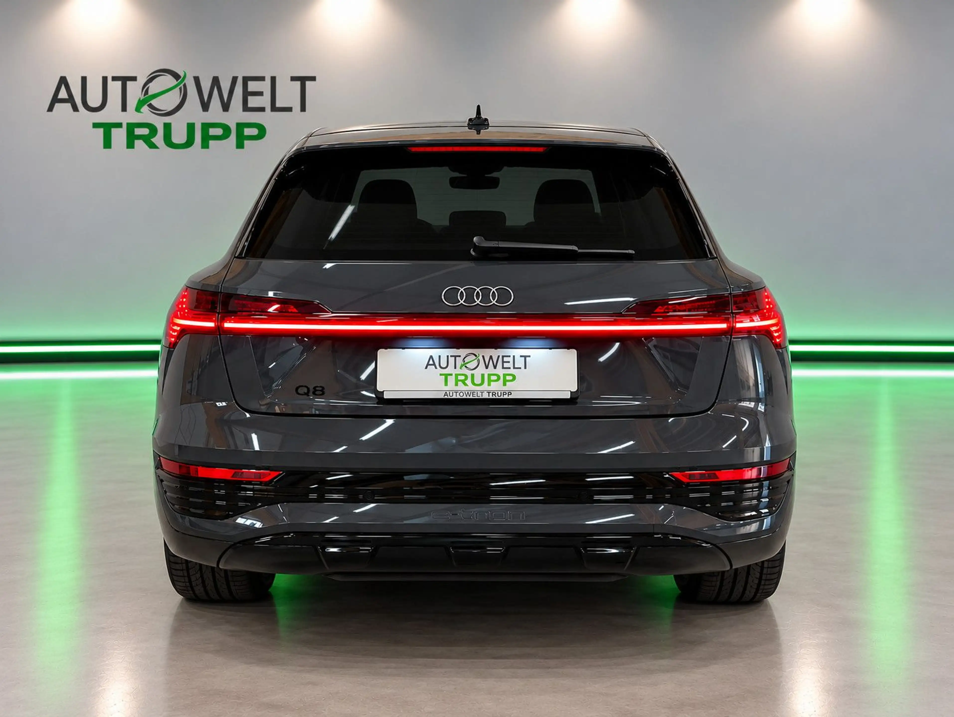 Audi Q8 e-tron quattro SOH100%/AHK/SHZ/R-KAM/NAVI/LED — photo 6