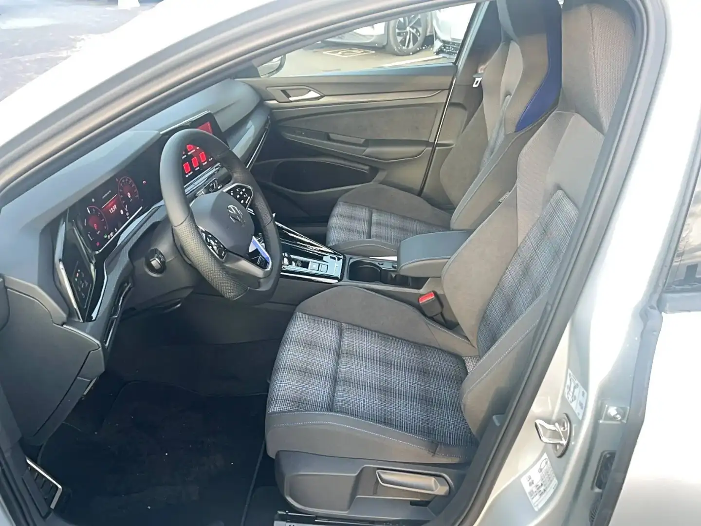 Volkswagen Golf GTE Volkswagen Golf 8 Golf 1.4 Hybrid OPF 245 GTE siva - 2